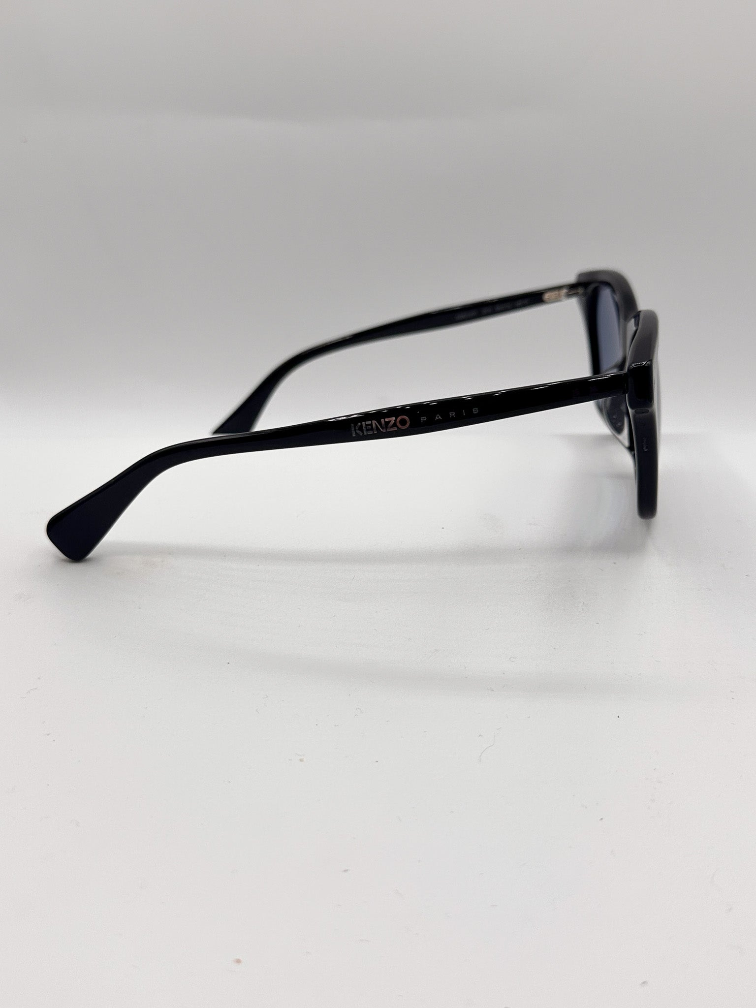 Black n Blue 2000s, right side