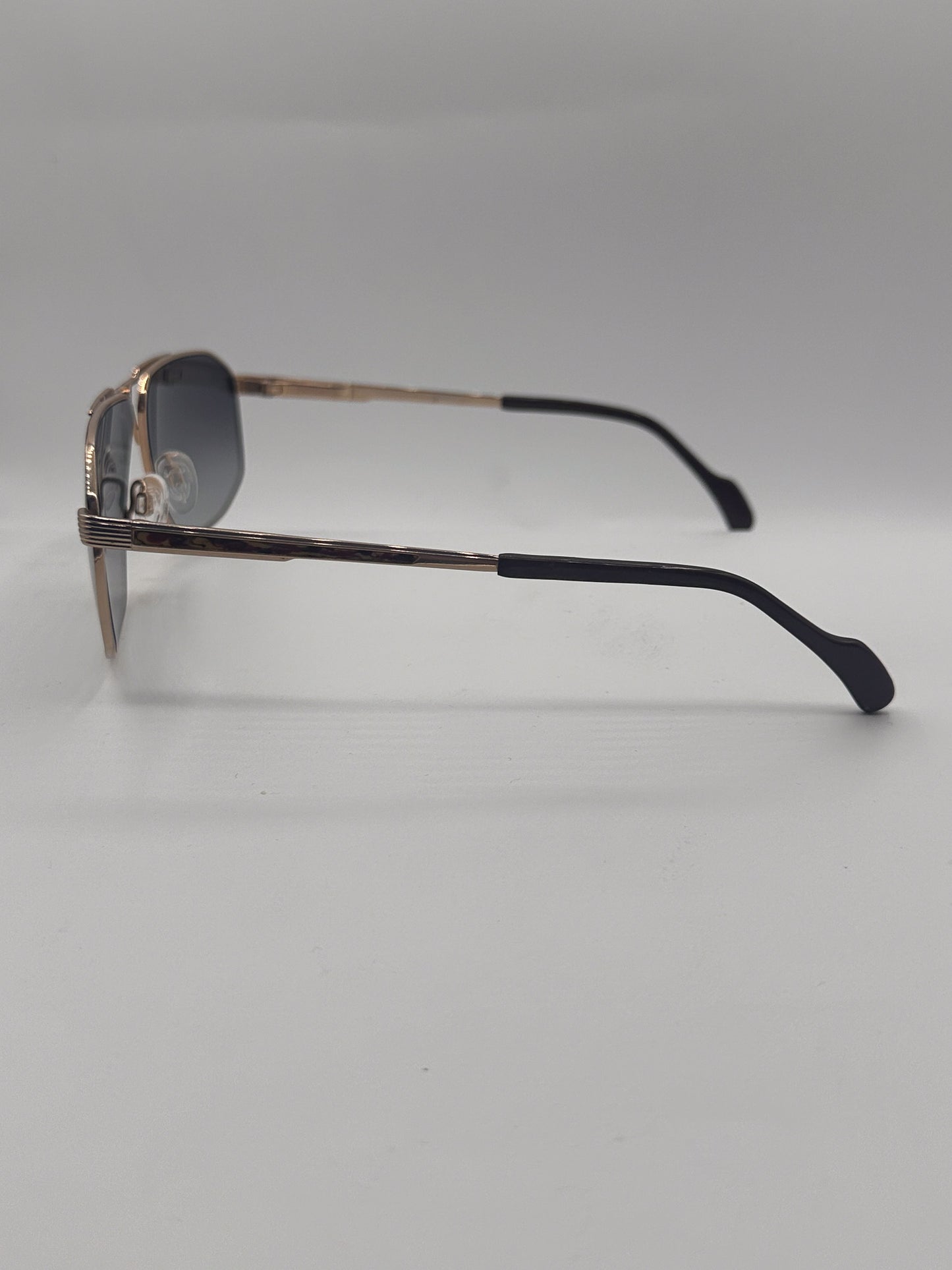 Classic with a Twist 1970s, left side