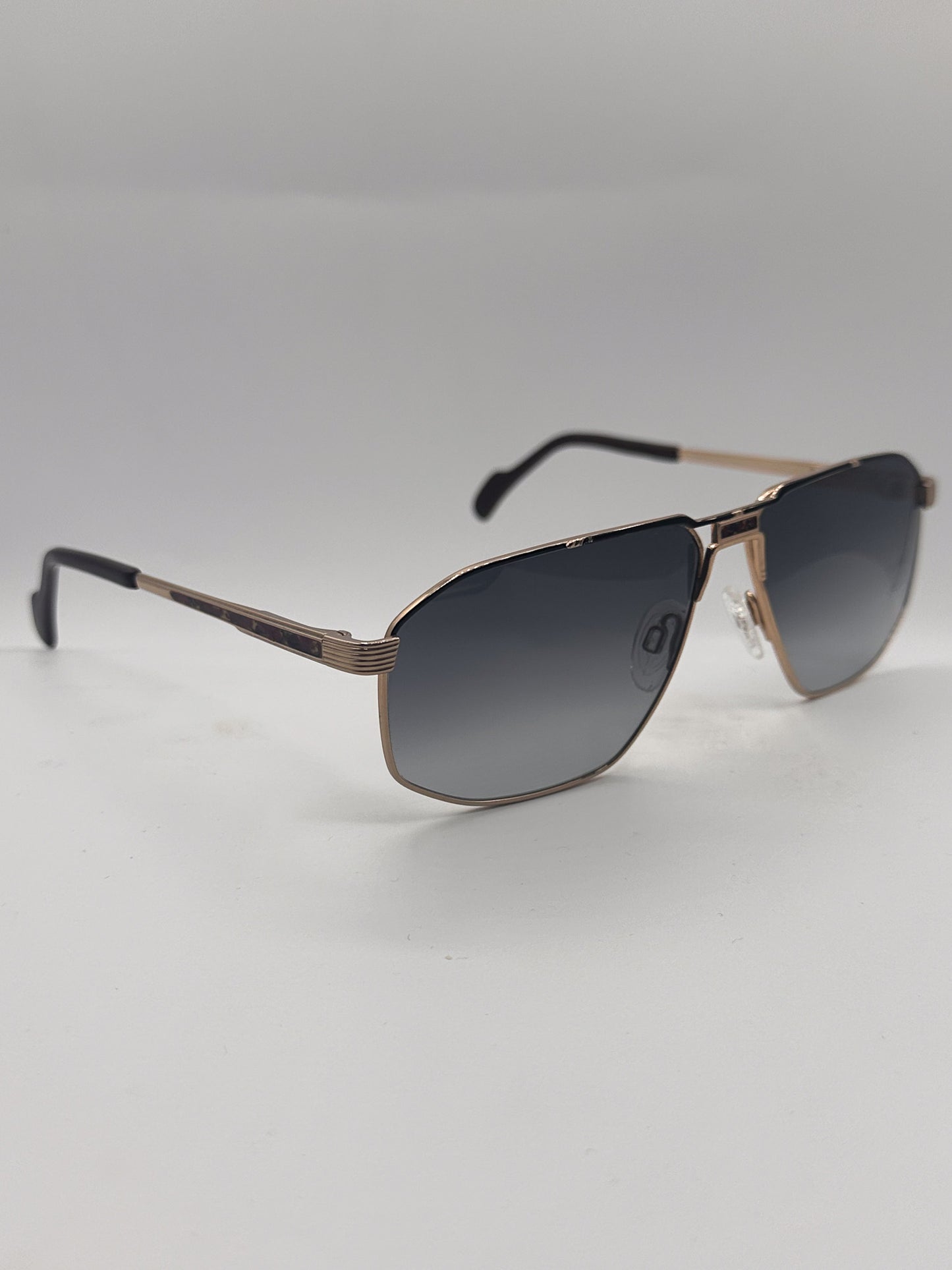 Classic with a Twist 1970s, right side