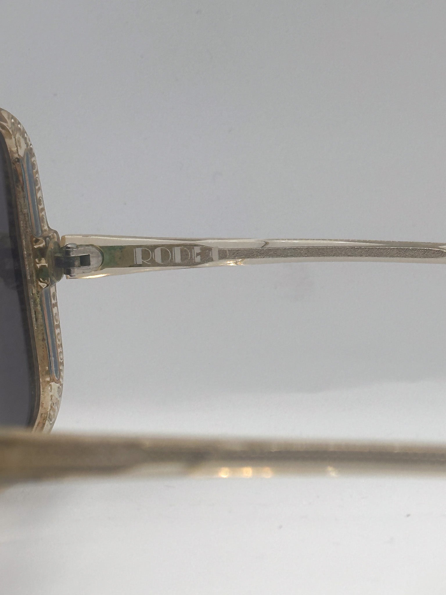 Crystalize 1960s Rodeo Crystal Polarized Sunglasses, brand title