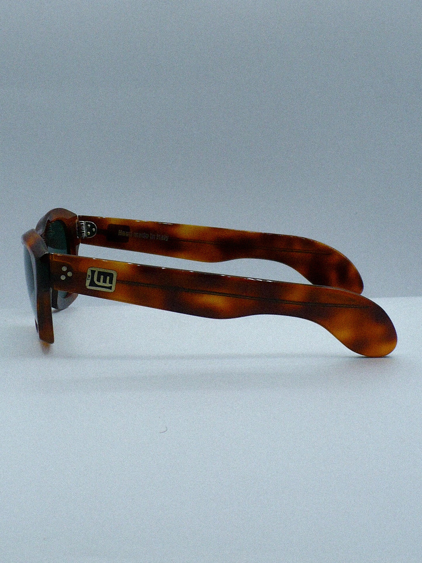 Double M 2000s Moss Lipow Sunglasses left side 2
