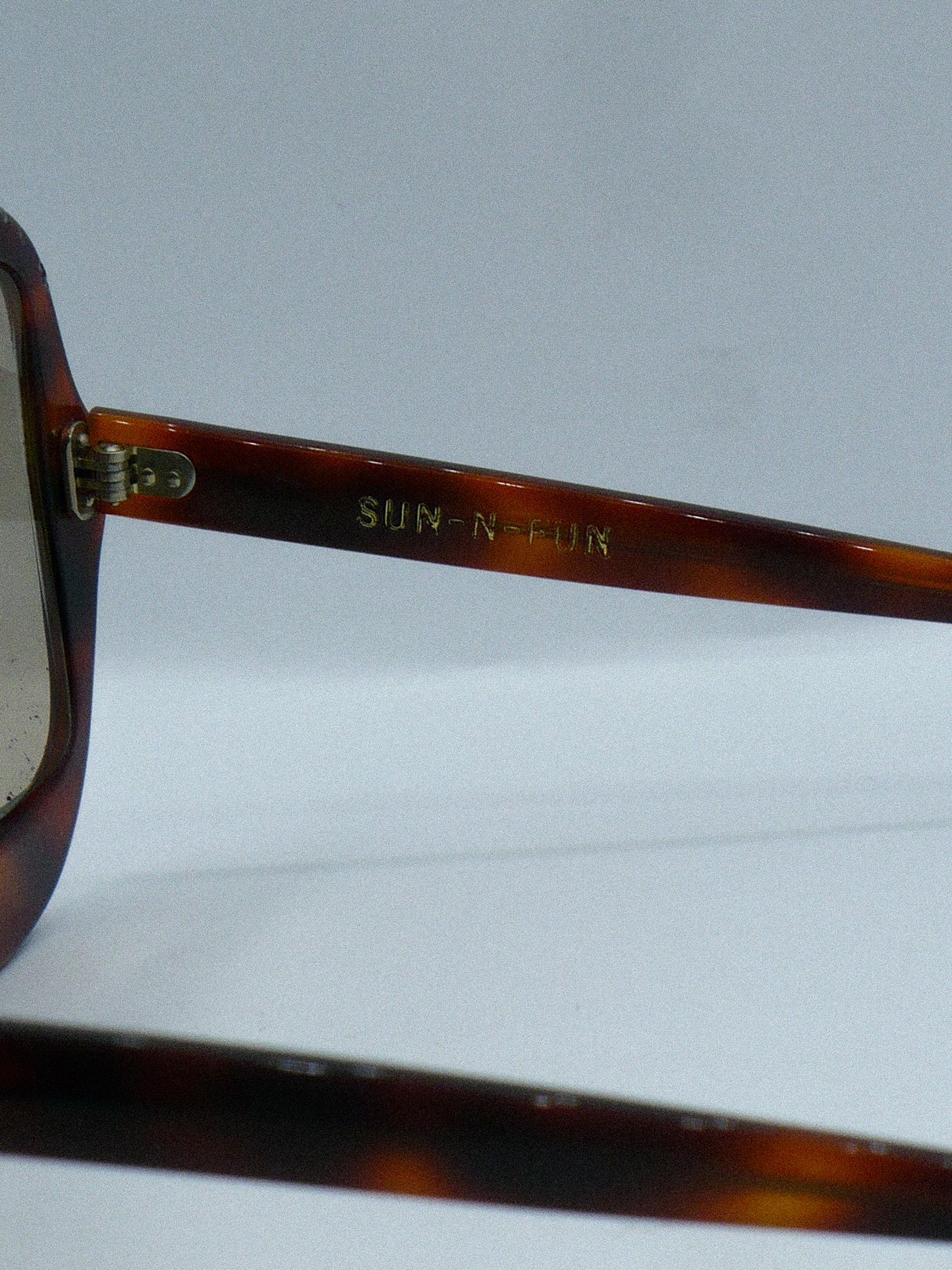 Far Out 1960s Sun n Fun Sunglasses brand title