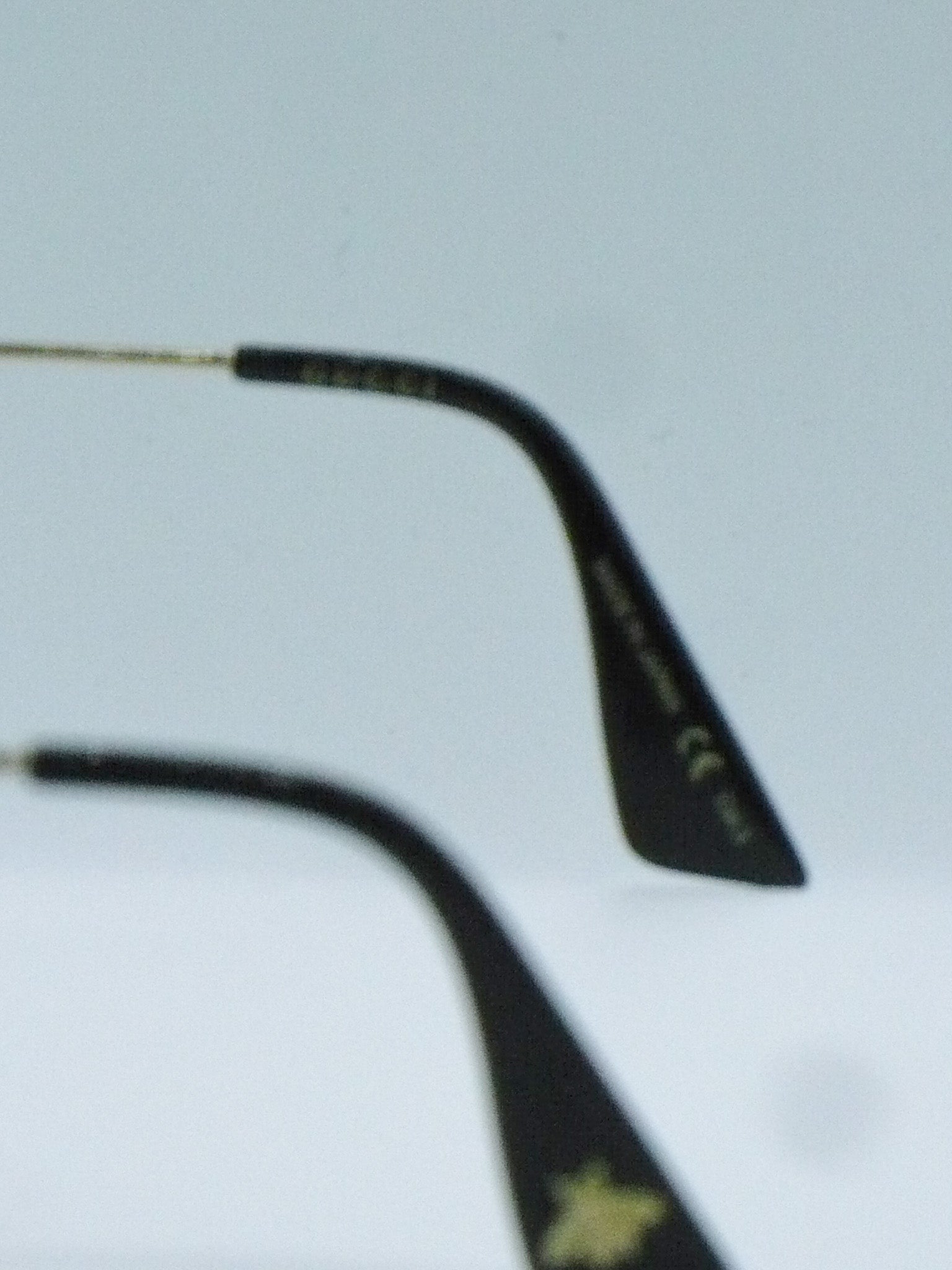 Gucci in Glitter 2000s Gucci Sunglasses, brand title