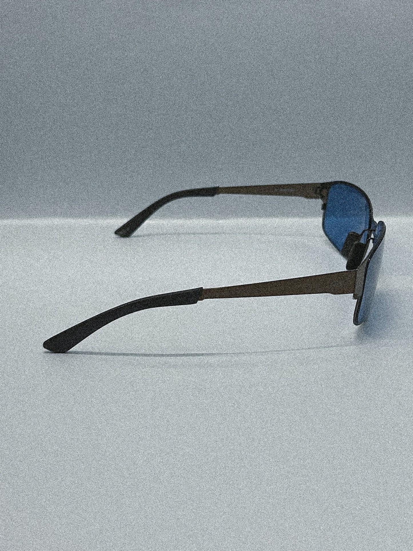 "Pacific Blue" 1990s Maui Jim Refined