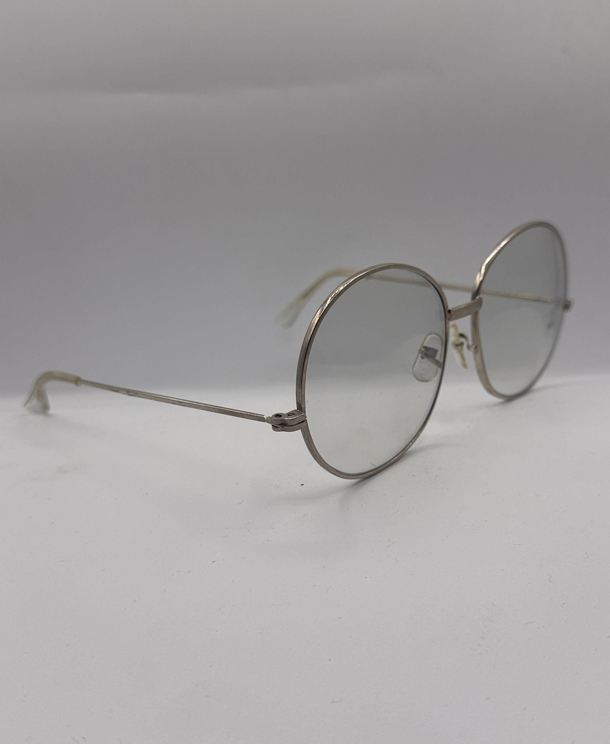 Iris Vision 1980s Sunglasses, right side 2