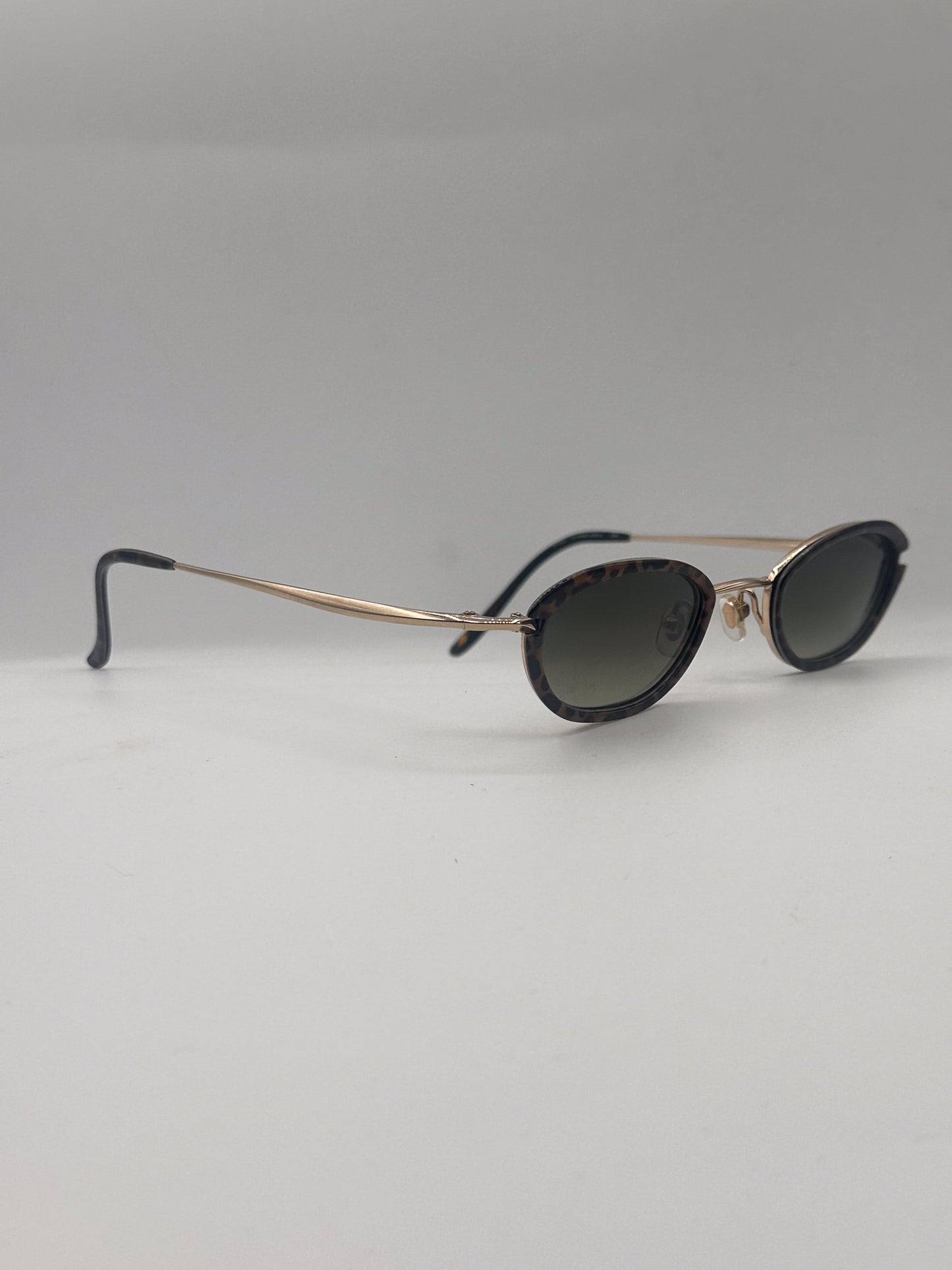 Leopard 1990s Toki Sunglasses, right side
