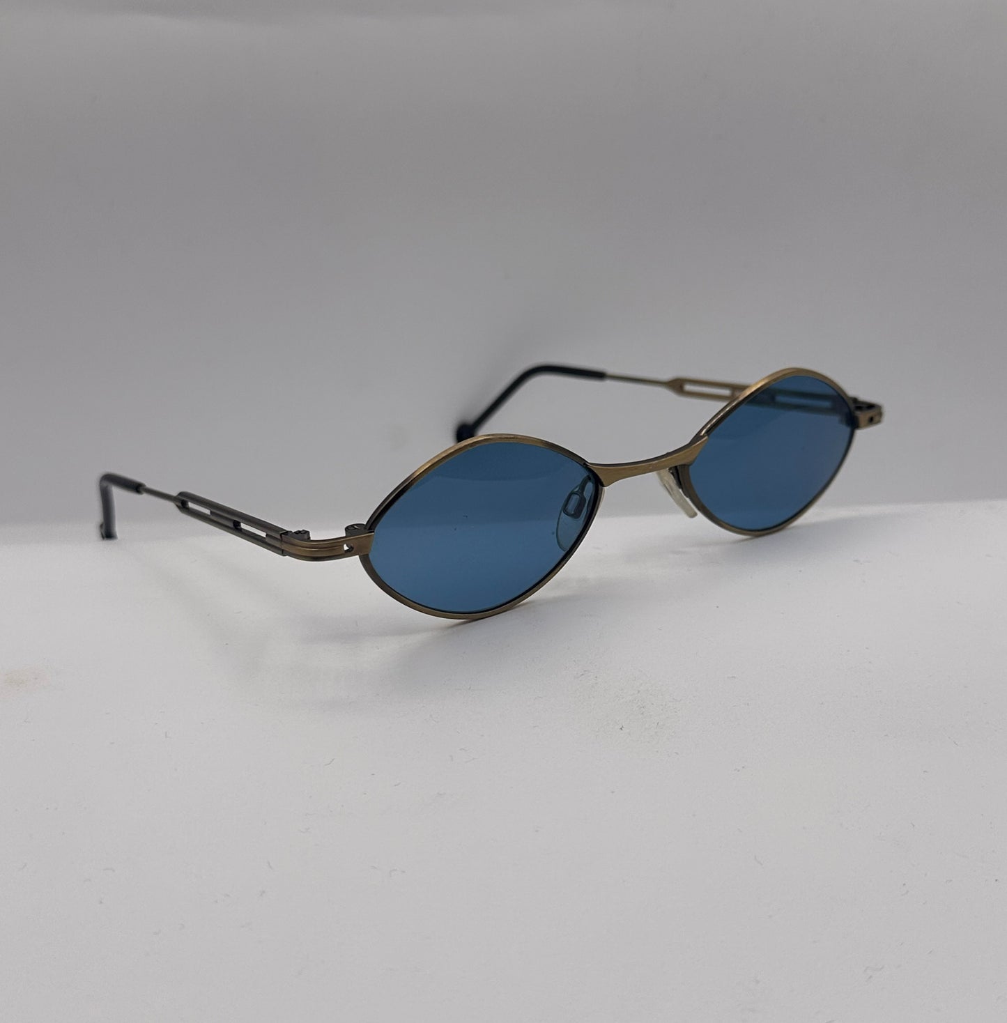 Matrix in Blue 1990s Wired Sunglasses, front side