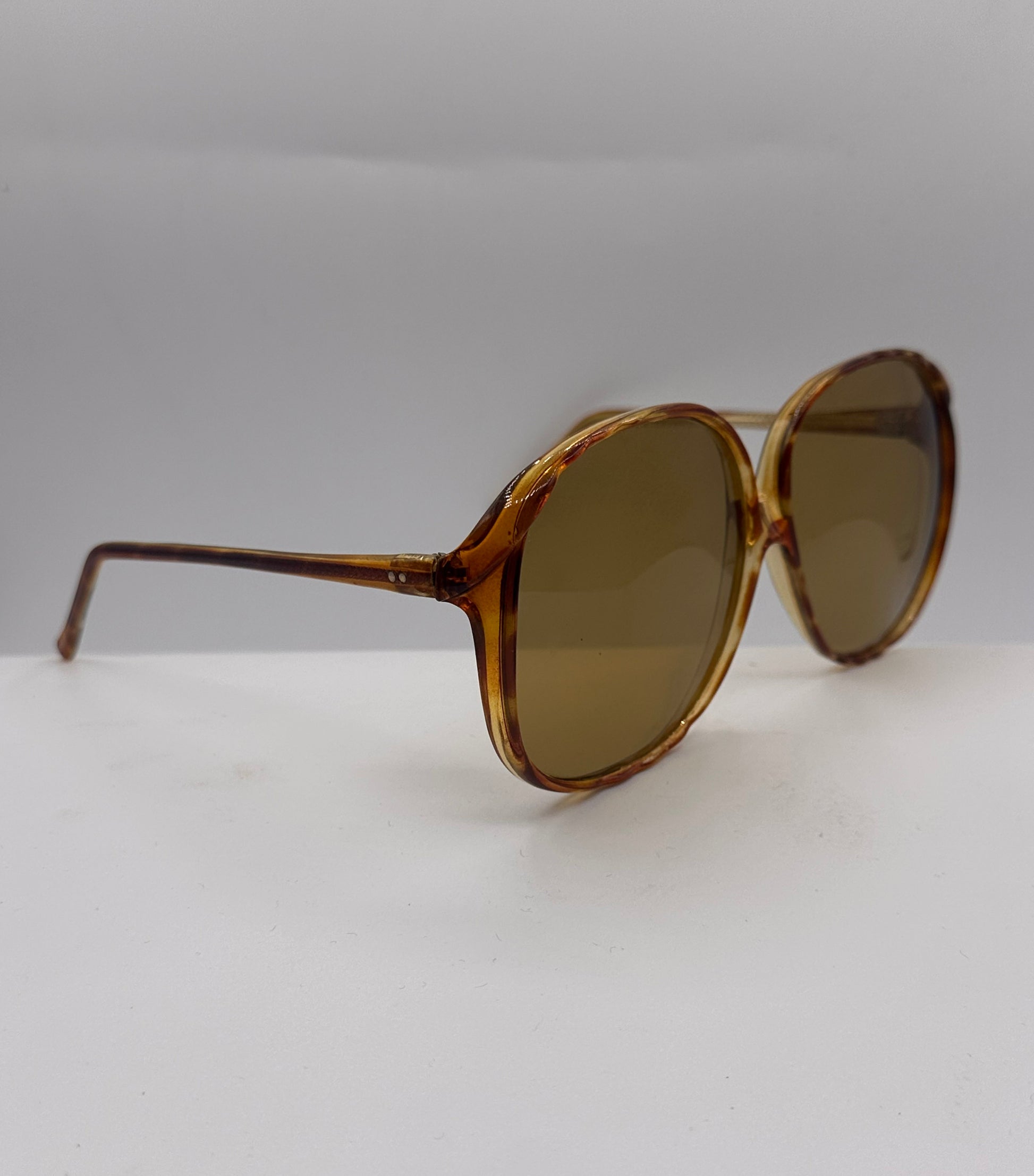 Movie Goggles 1970s Sunglasses, right side 2