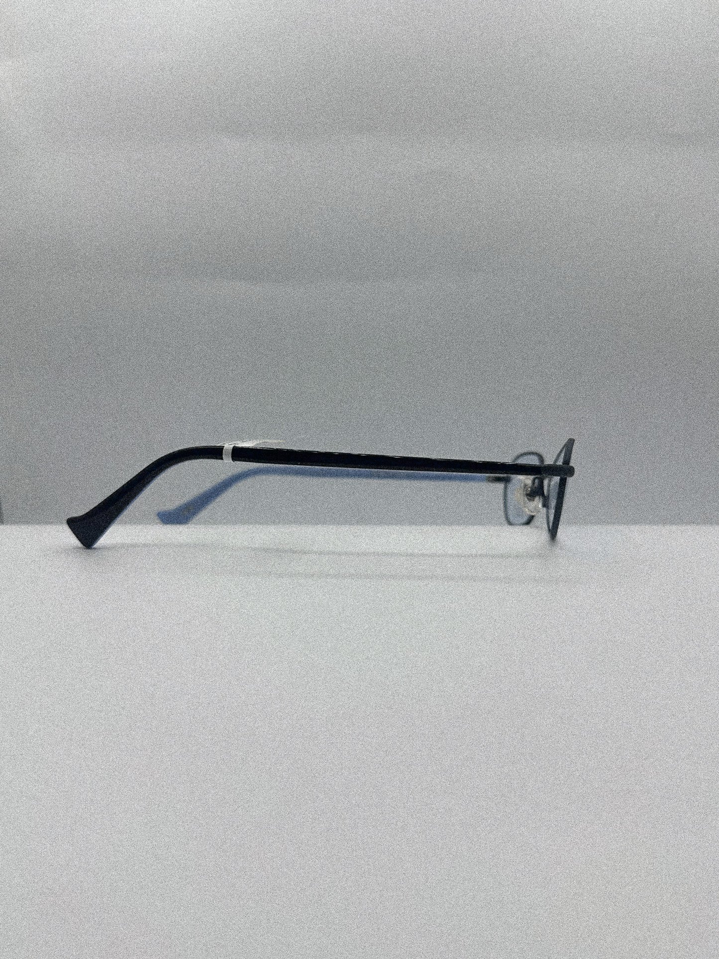 Nuance 1990s Matsuda Frame right side
