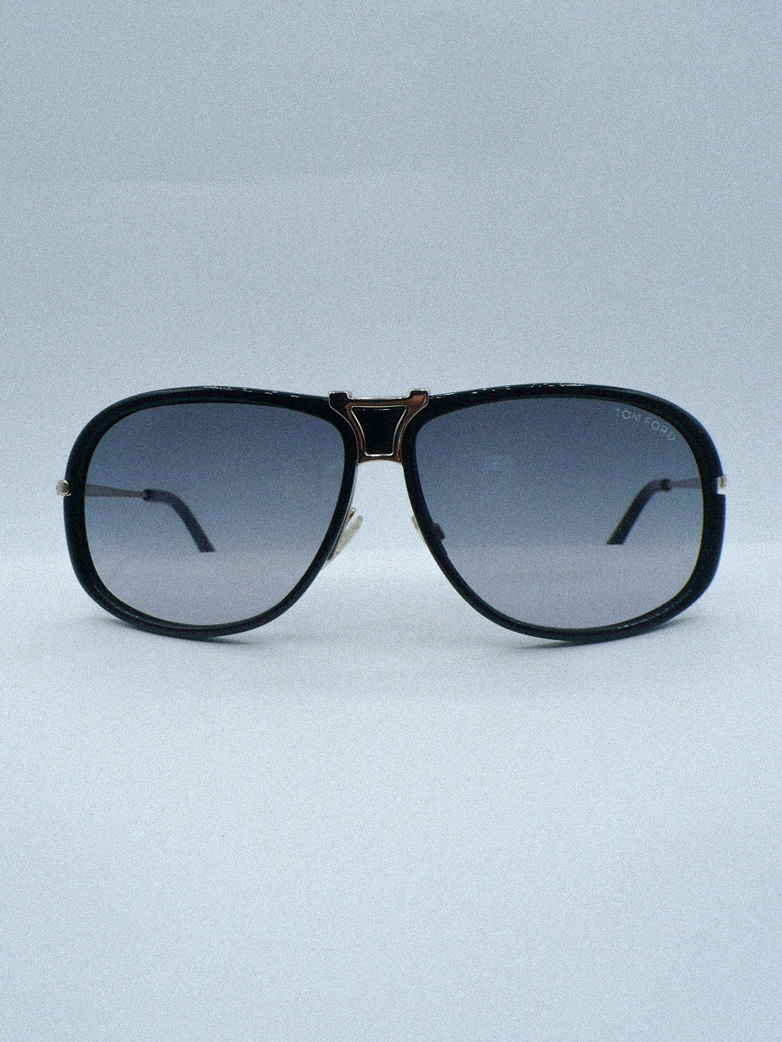 Pilot 2000s Tom Ford Sunglasses front side