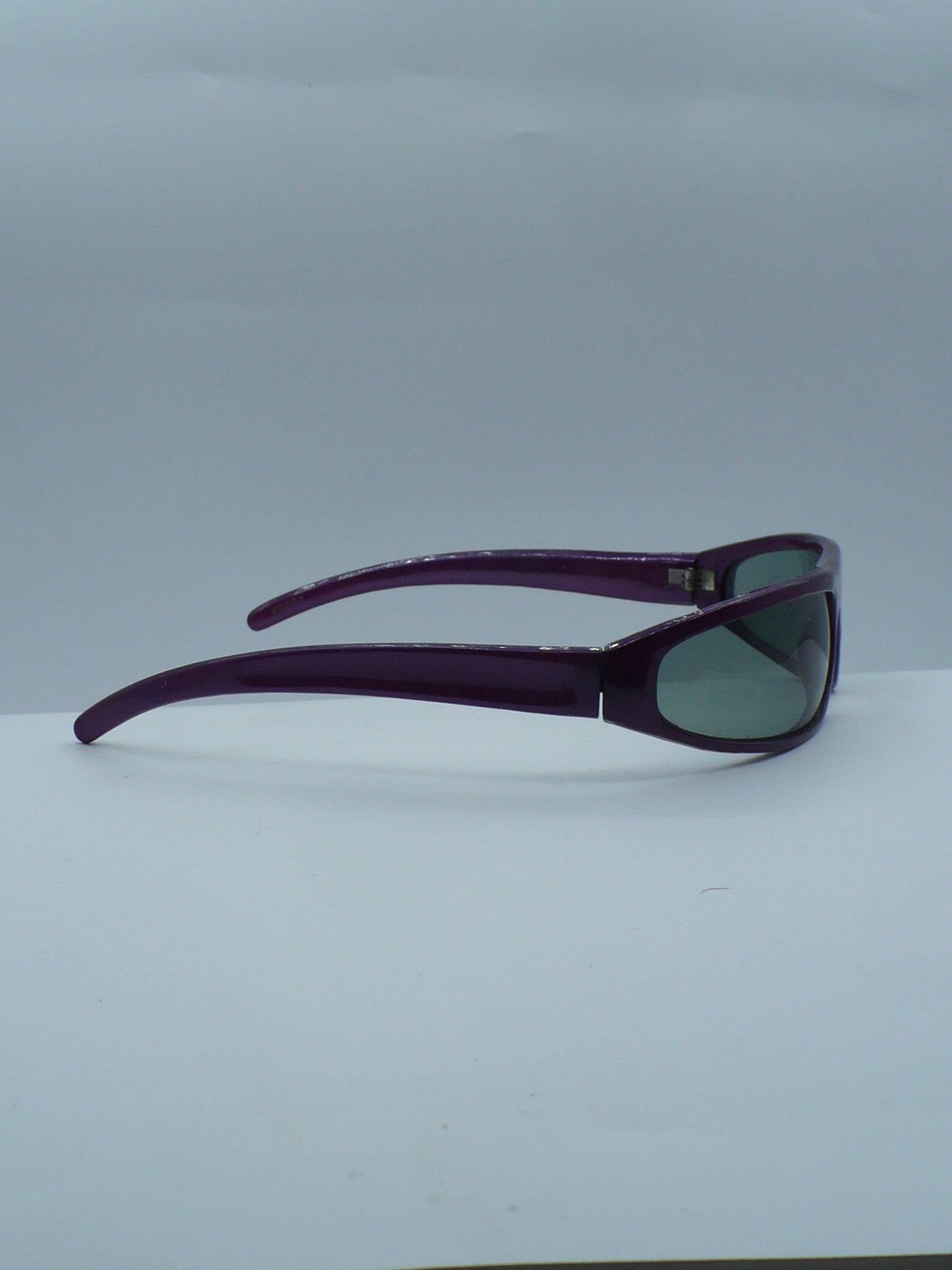 Space Age 1960s Artisan-Crafted Sunglasses right side