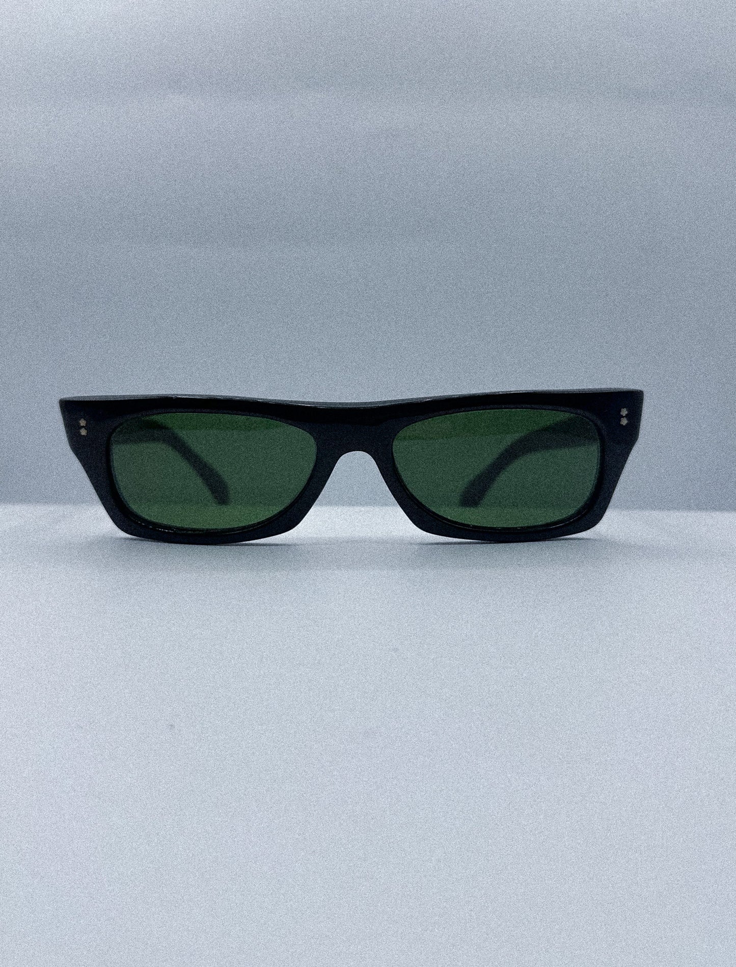 Starstruck 1960s Calypso Sunglasses front side