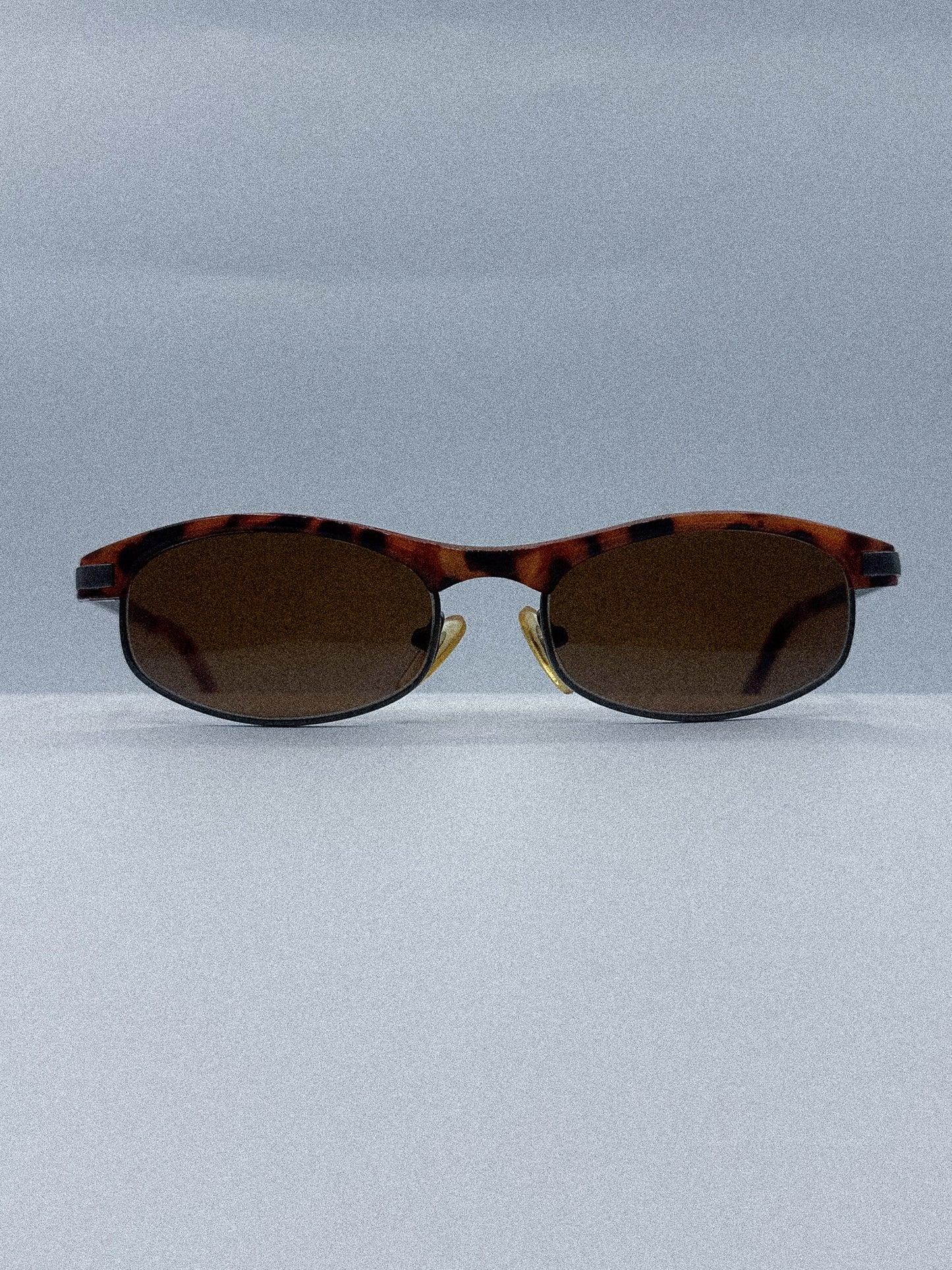 Tortoise 1990s Liz Clairborne front side