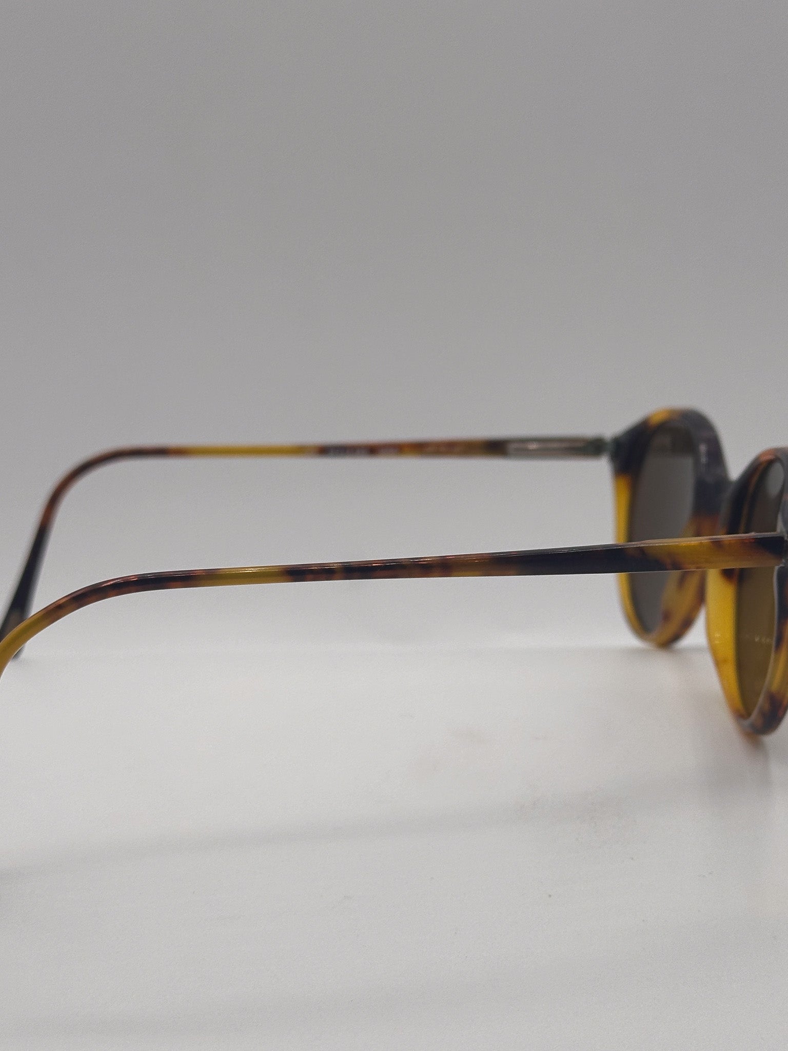 Tortoise Twist 1980s, right side