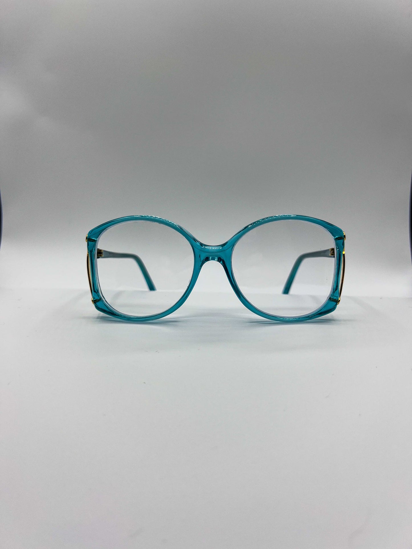 Librarian 1980S, front side