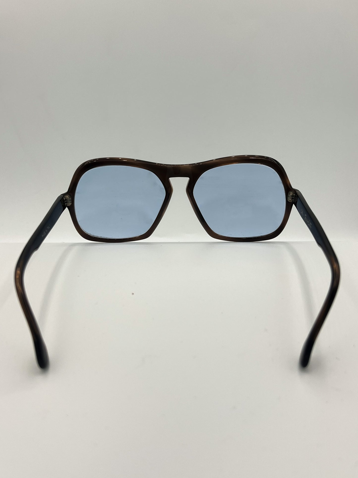 “Nosey” 1960s