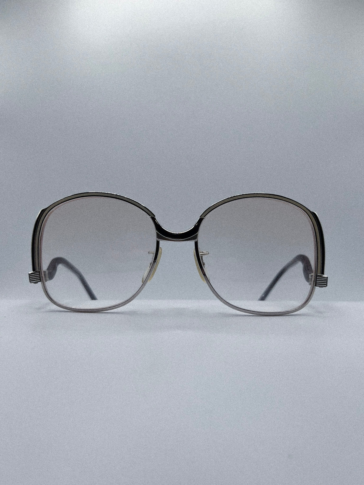 1980s Tura Sunglasses | Archive 0446