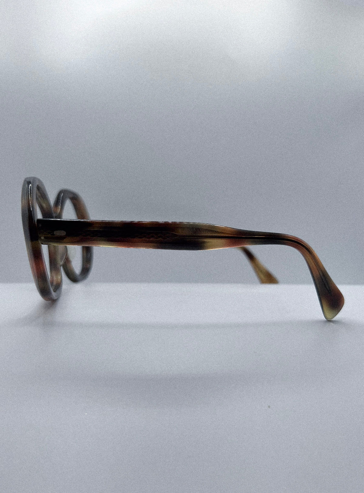 1970s Moulin Frames | Archive 0513