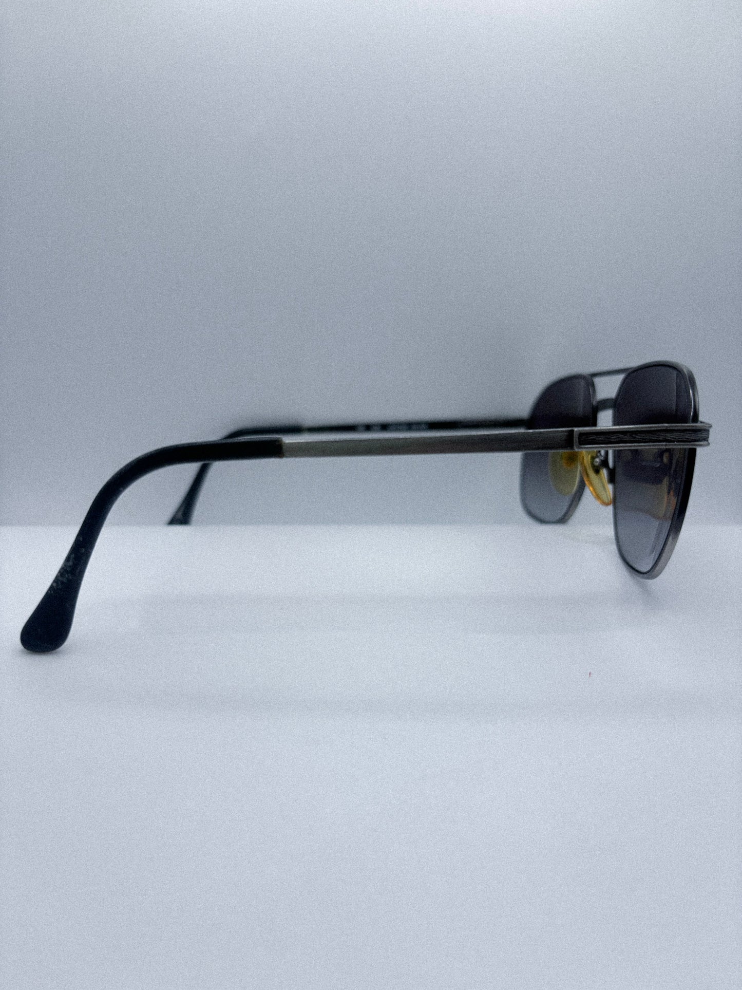 “Silver Screen Fade” 1980s Humphrey Bogart Aviator Sunglasses