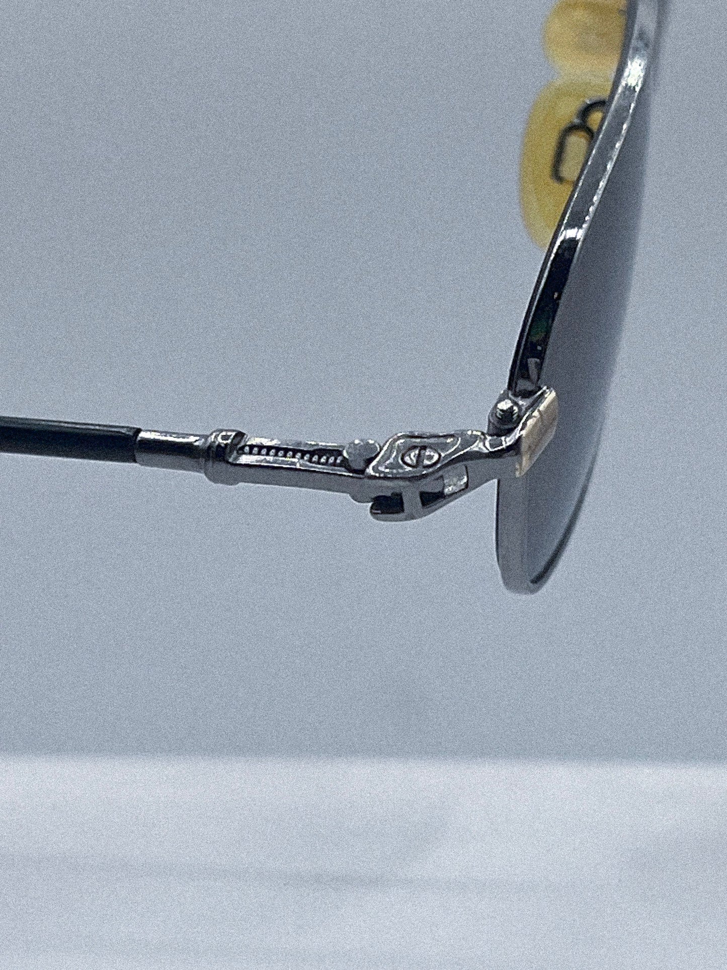 “Autobahn Noir” 1980s Neostyle Sunglasses