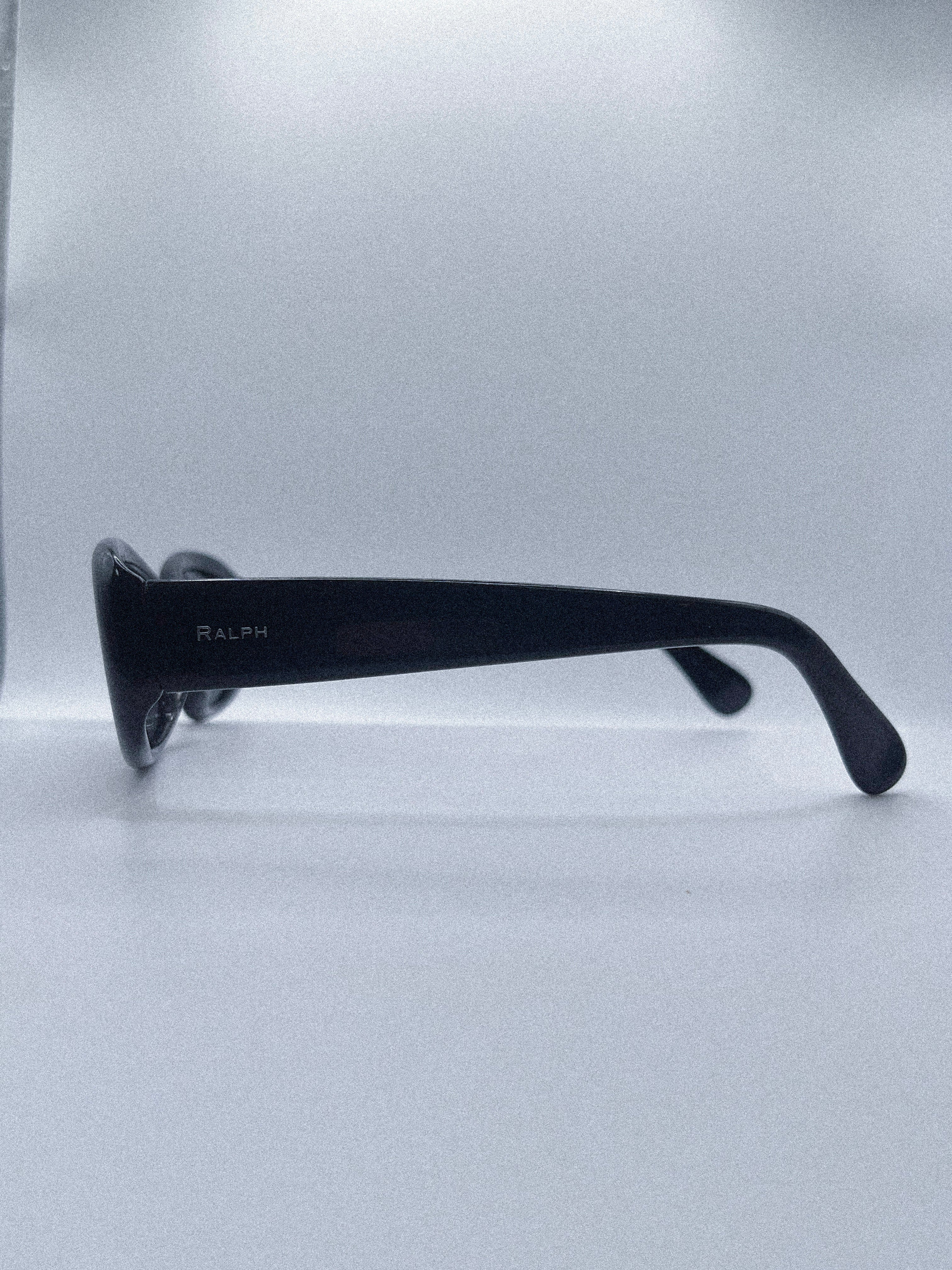 小物 1990s Ralph Lauren 930-S Sunglasses 1990s Ralph Lauren 930-S Sunglasses | Black – AZYR Specs