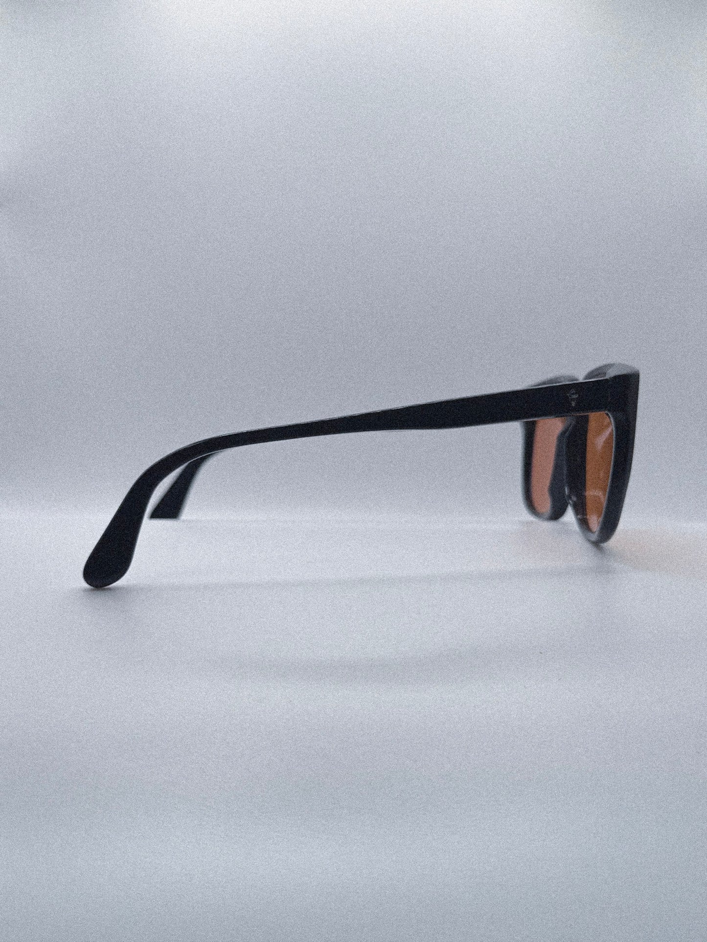 1980s Welling Sunglasses | Archive 0103