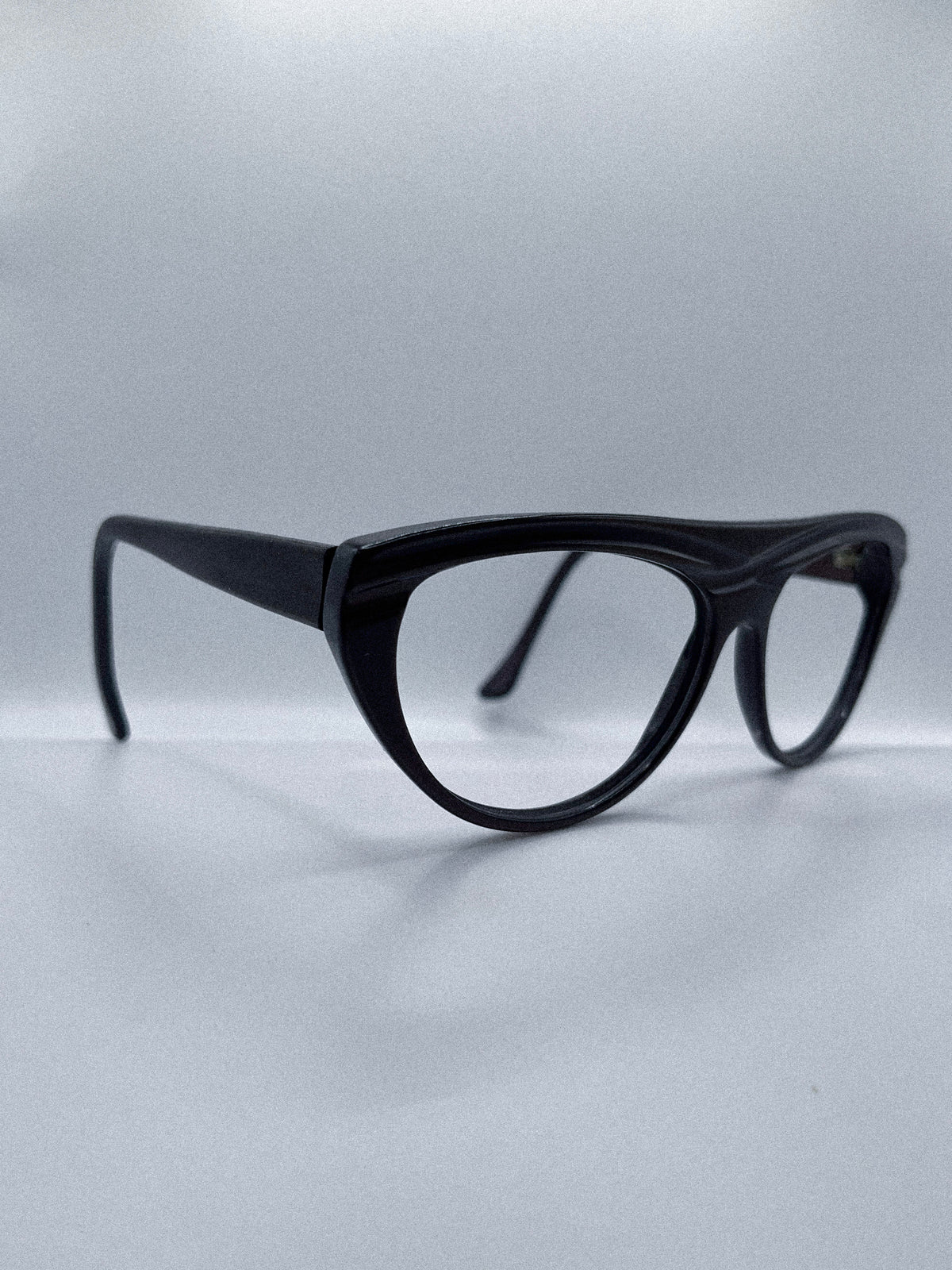 1980s Anne Marie Perris Frames | Archive 0137