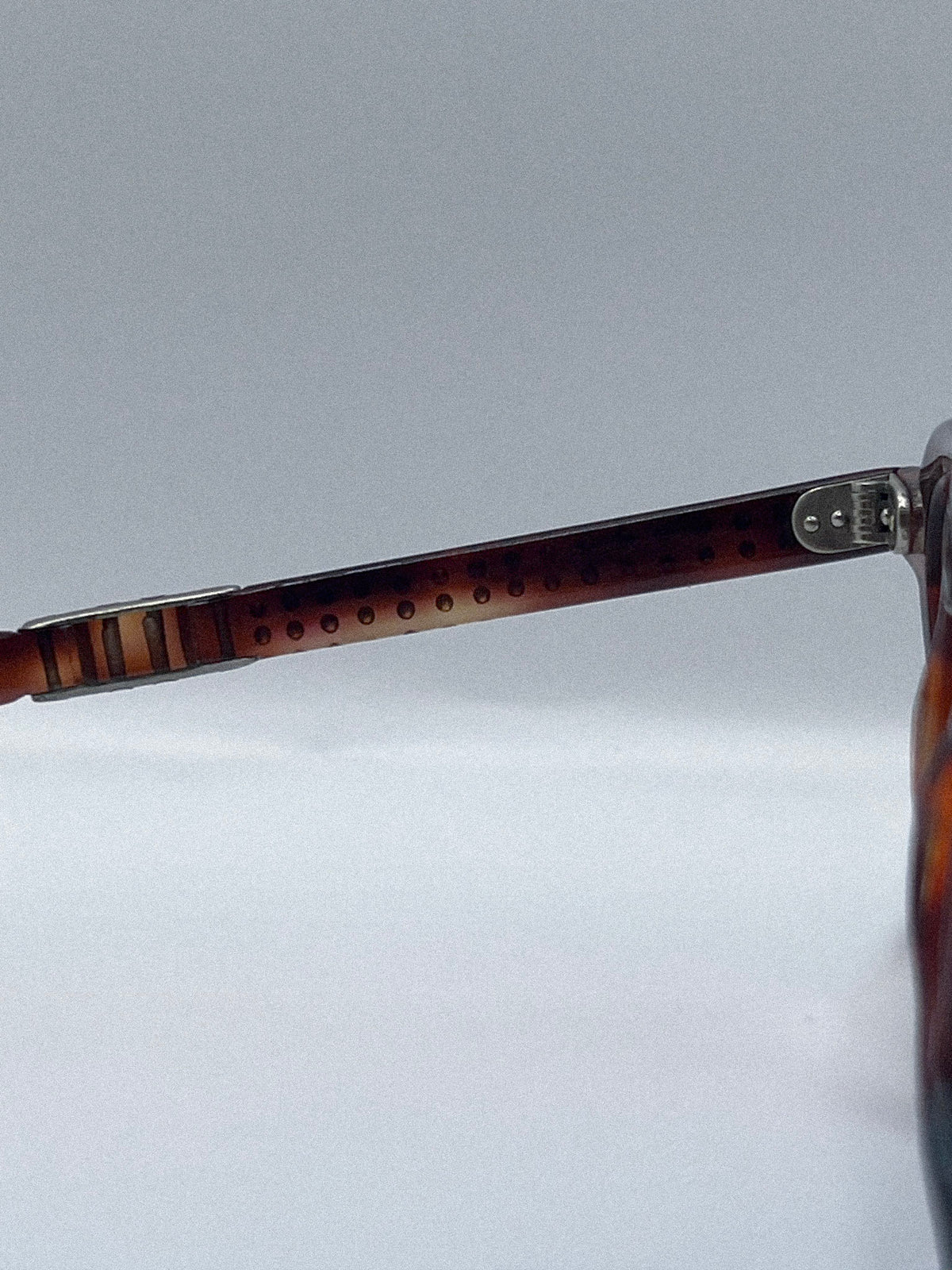 1980s Vintage Frames | Archive 0419