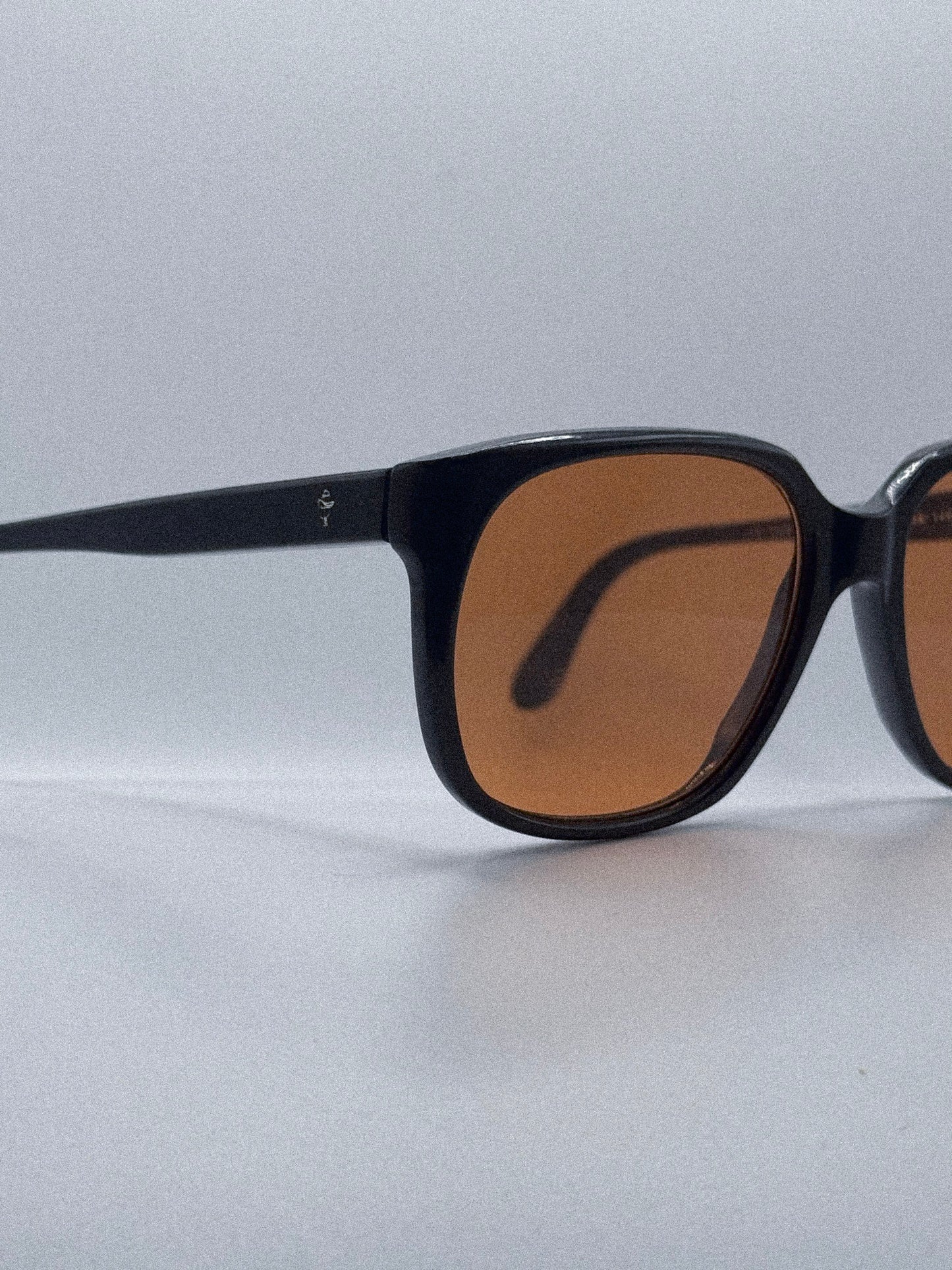1980s Welling Sunglasses | Archive 0103