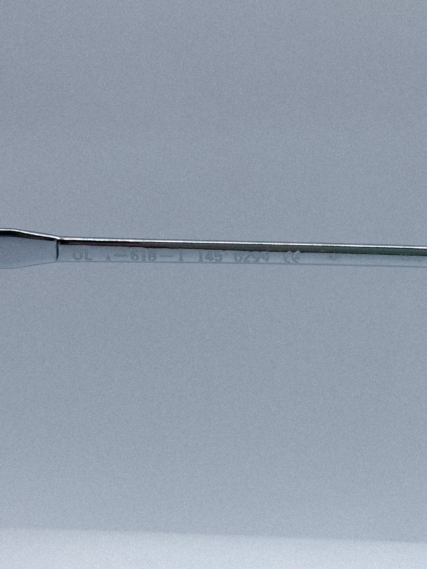 “Noir Transit” 1980s Economy Sunglasses