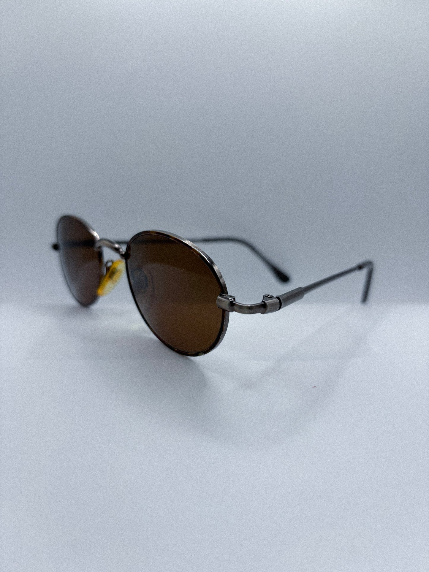 “Soft Echo” 1980s Swan Sunglasses