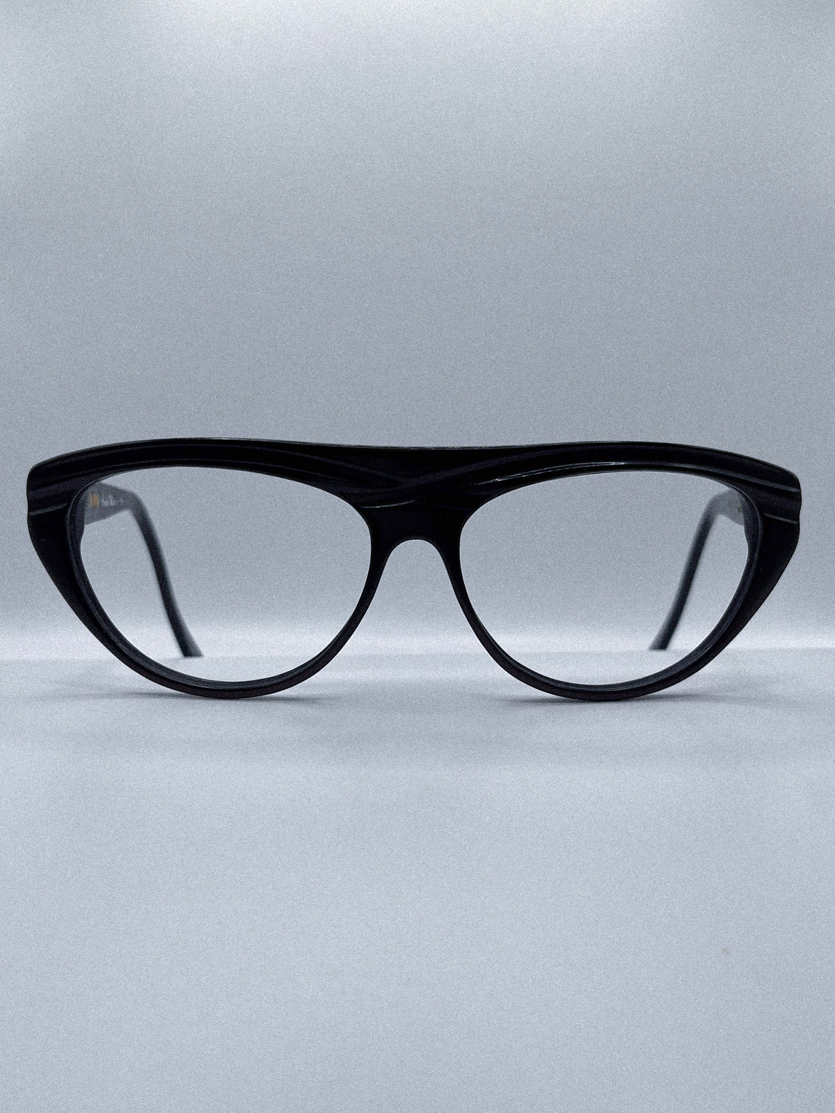 1980s Anne Marie Perris Frames | Archive 0137