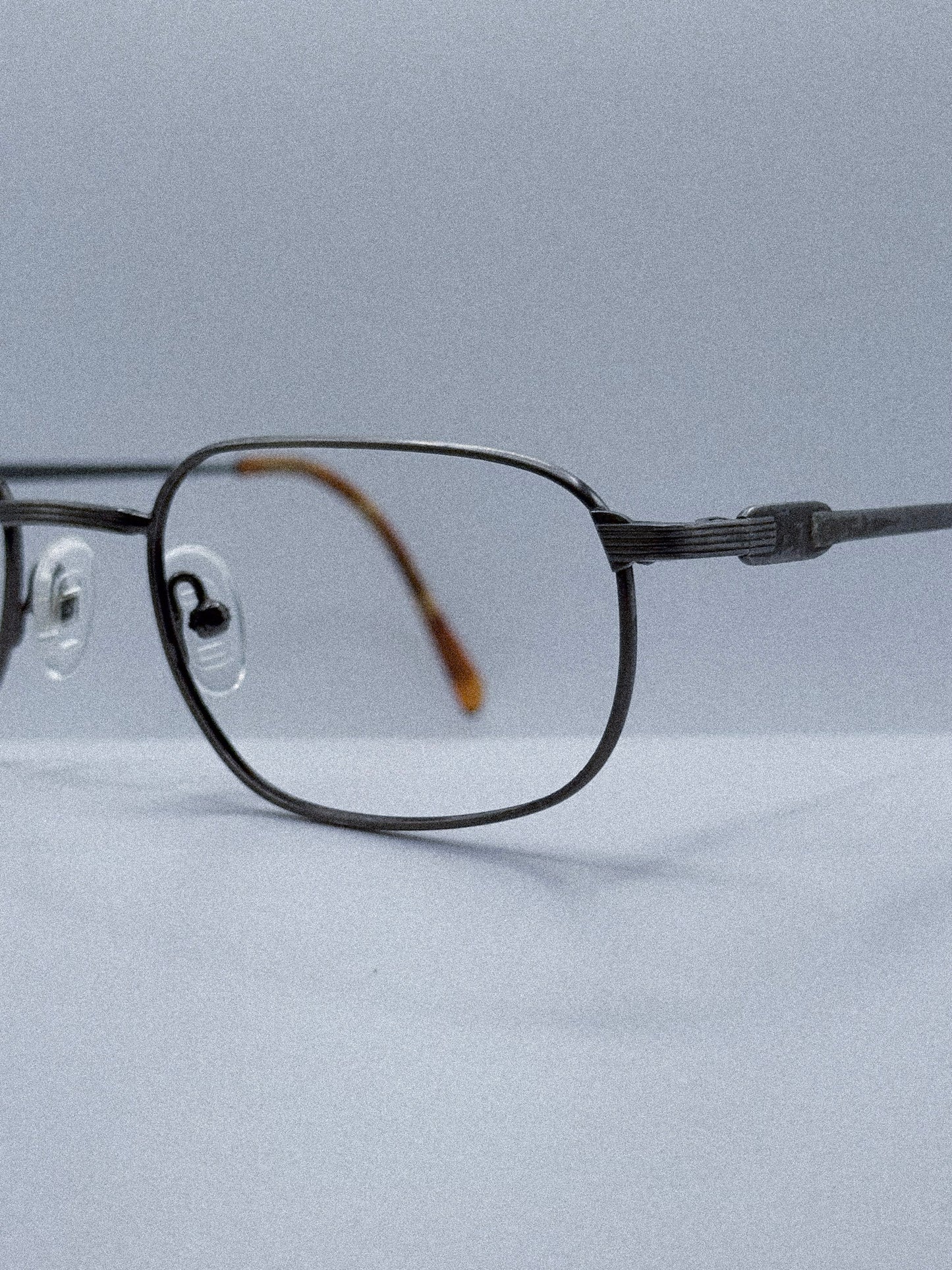 Riad | 1980s Unknown Eyeglasses Frame