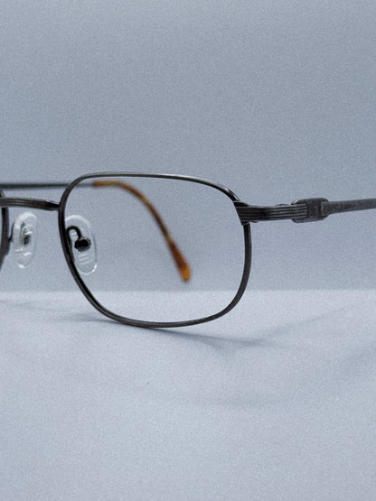 Riad | 1980s Unknown Eyeglasses Frame