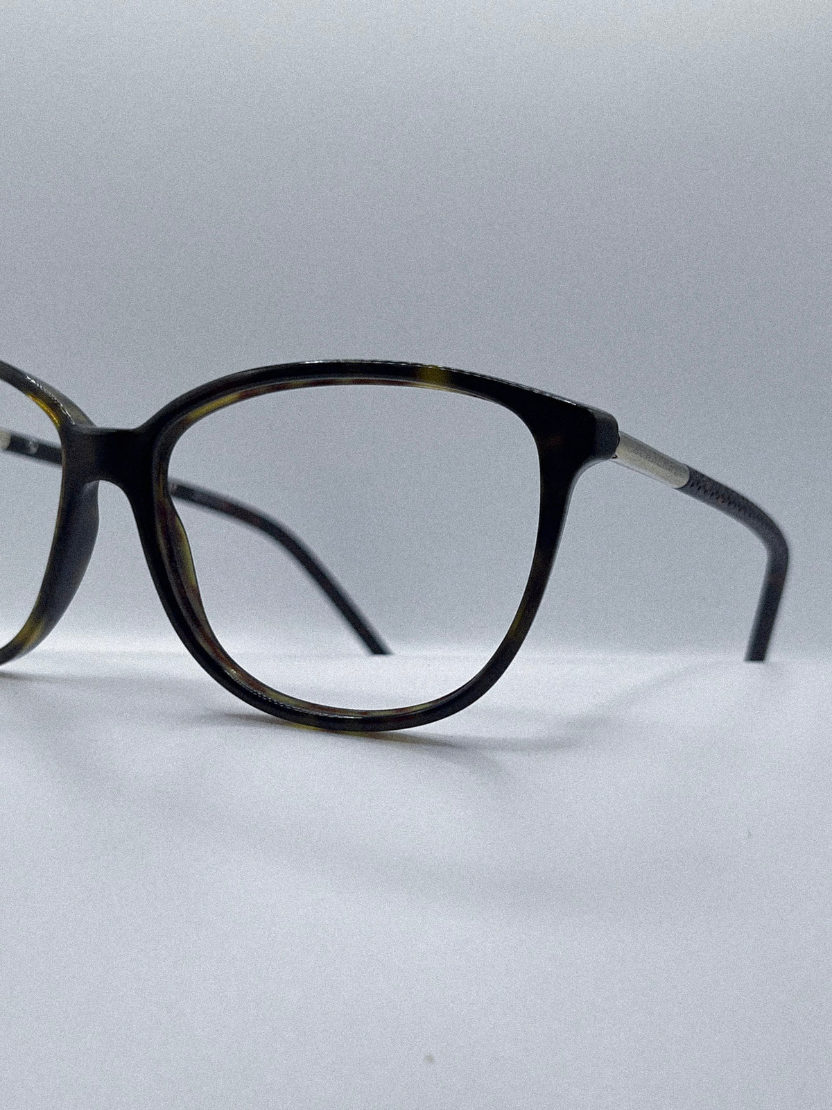 2010s Burberry Frames | Archive 0415