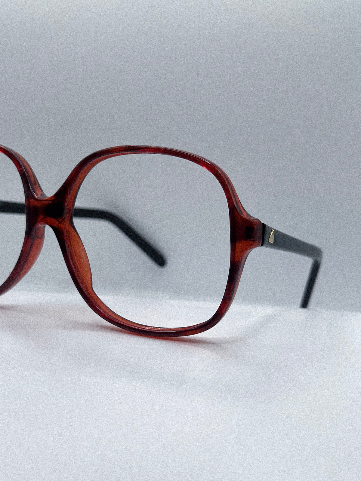 1980s Liz Claiborne Frames | Archive 0509