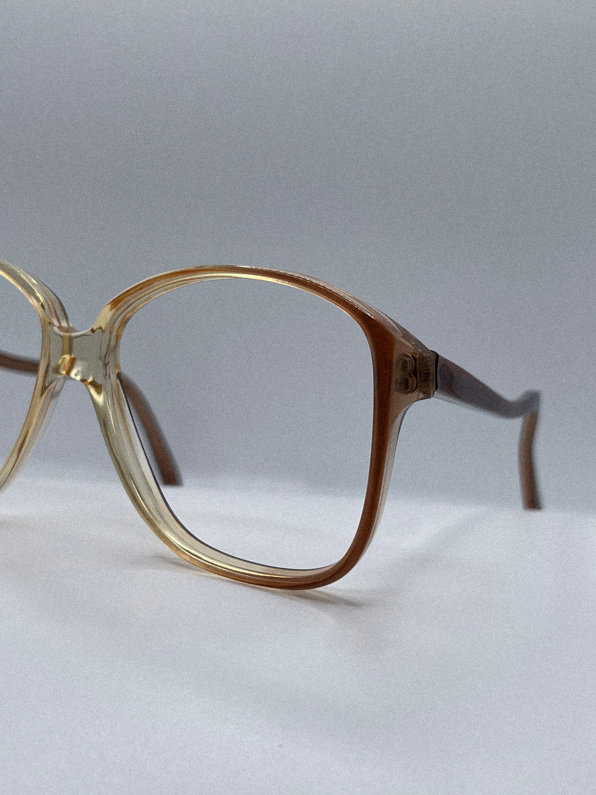 1970s K&H Frames | Archive 0512
