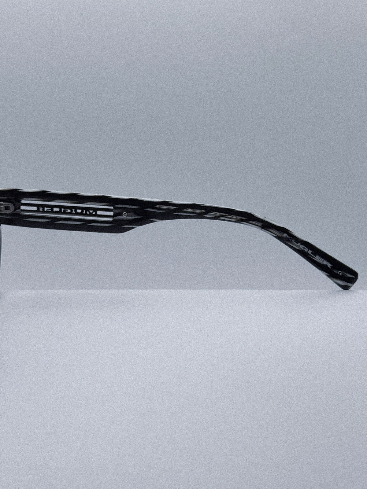 1990s Mugler Frames | Archive 0268