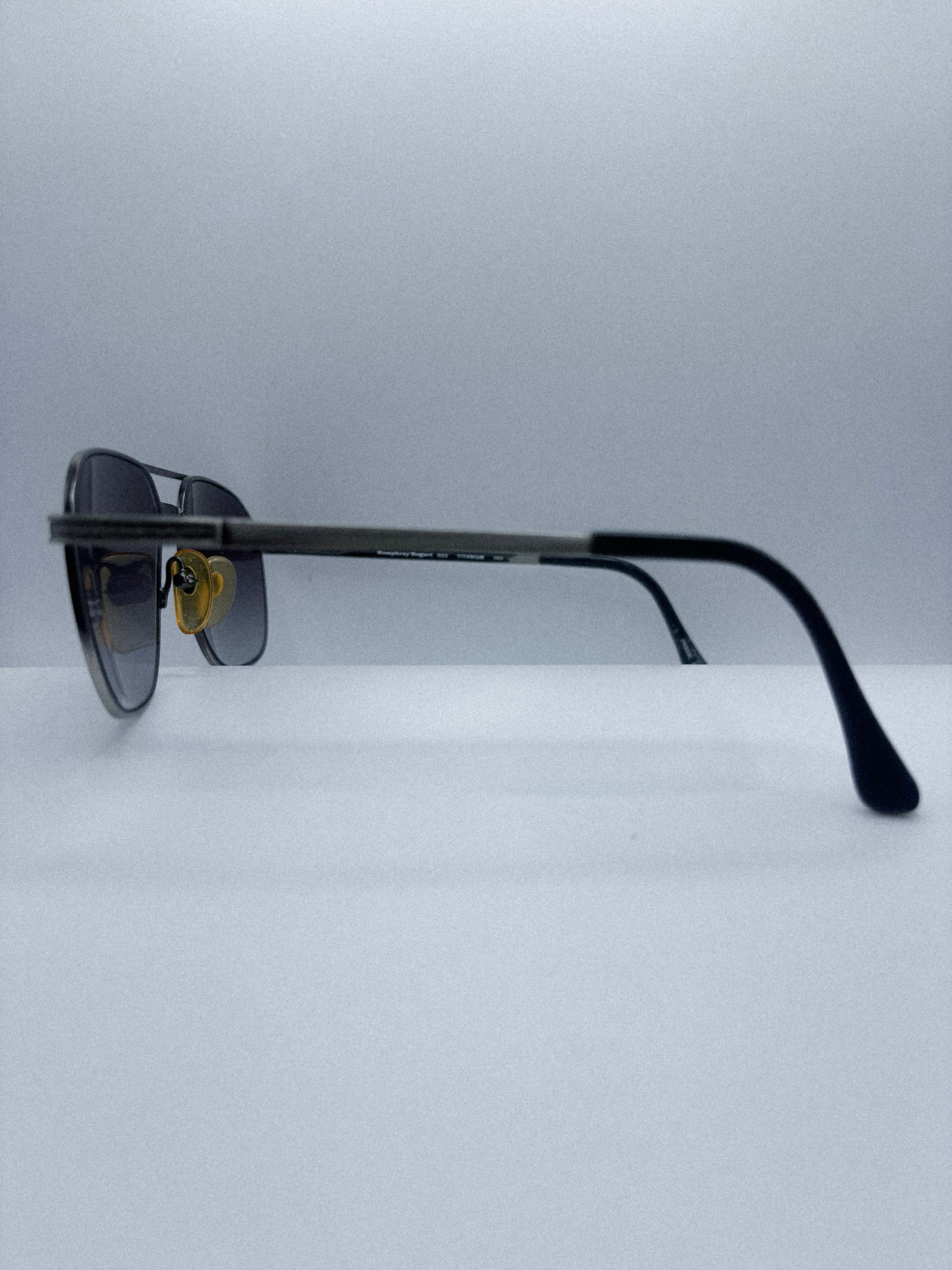 “Silver Screen Fade” 1980s Humphrey Bogart Aviator Sunglasses