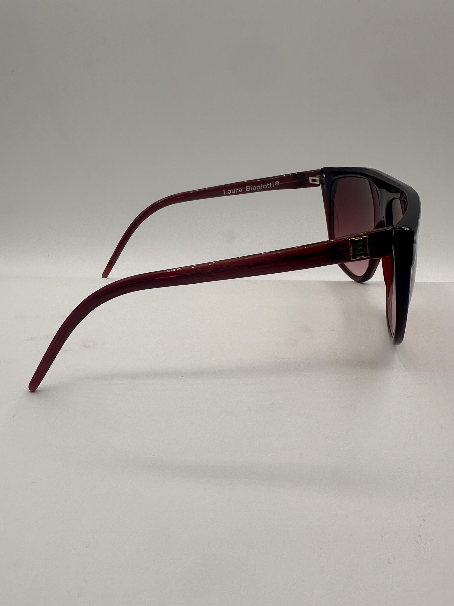 Auburn Gaze 1980s Laura Biagiotti Sunglasses, Zoom out right side