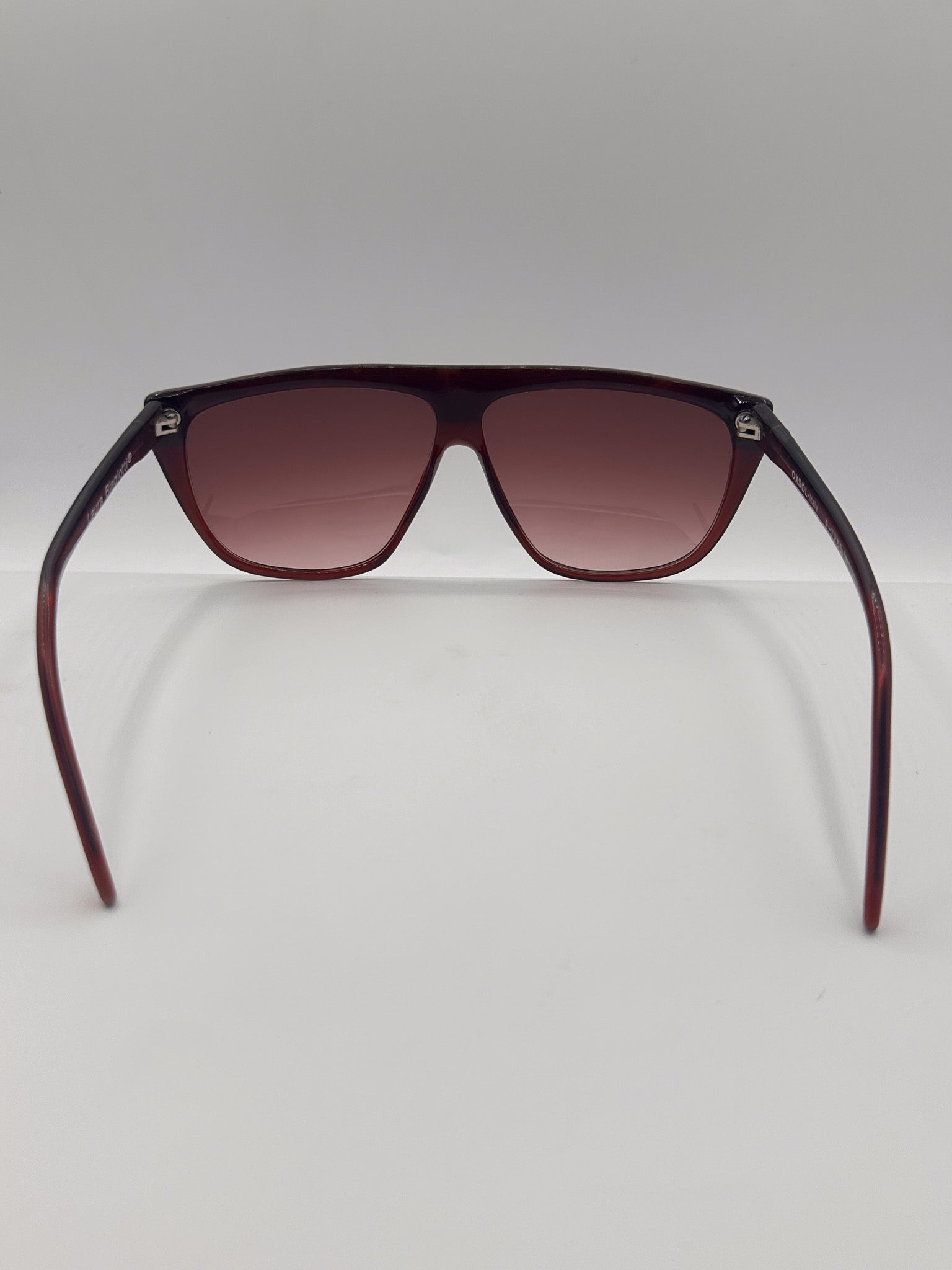 Auburn Gaze 1980s Laura Biagiotti Sunglasses, back side