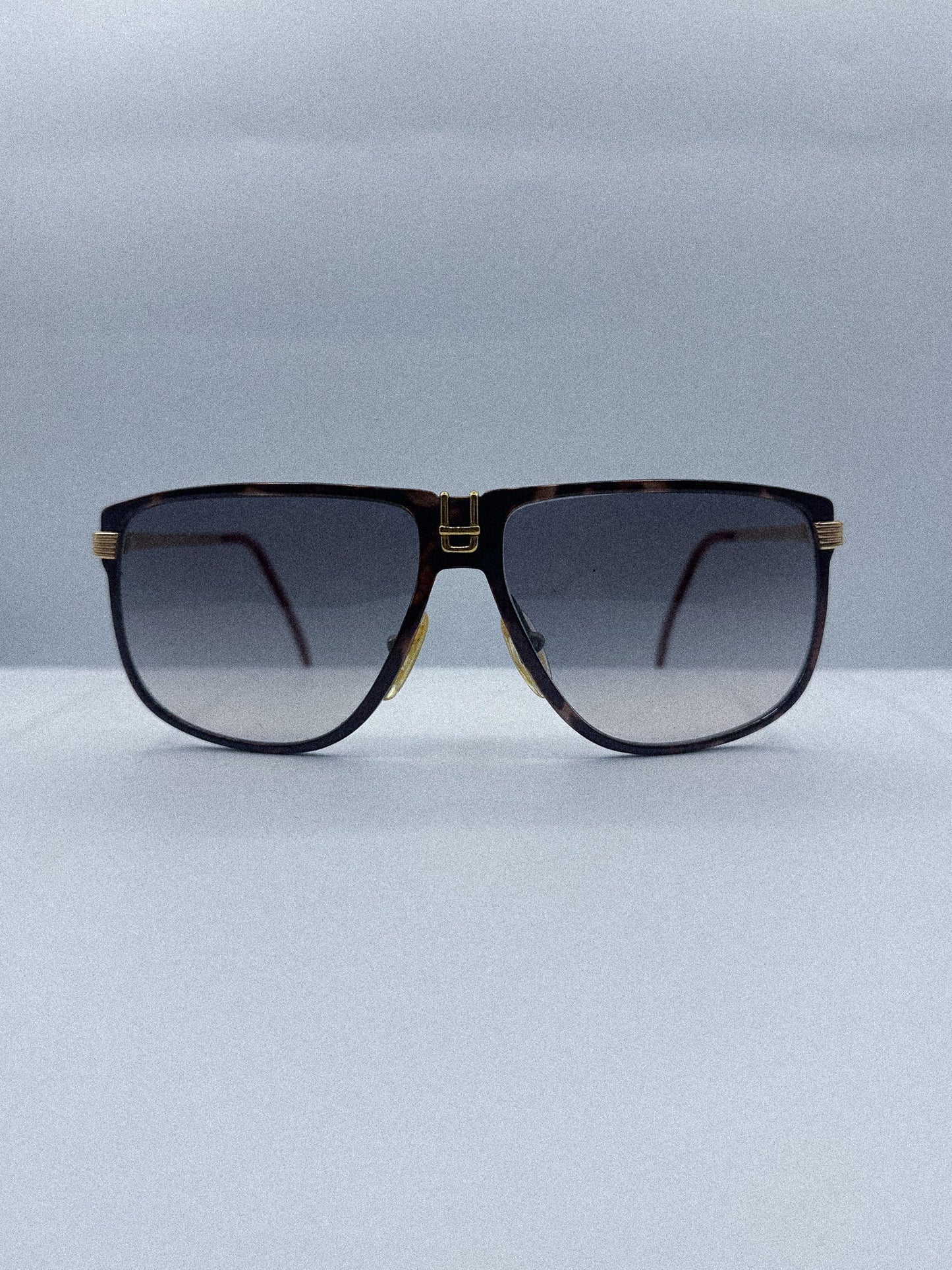 Captain  1980s Avus Sunglasses front side