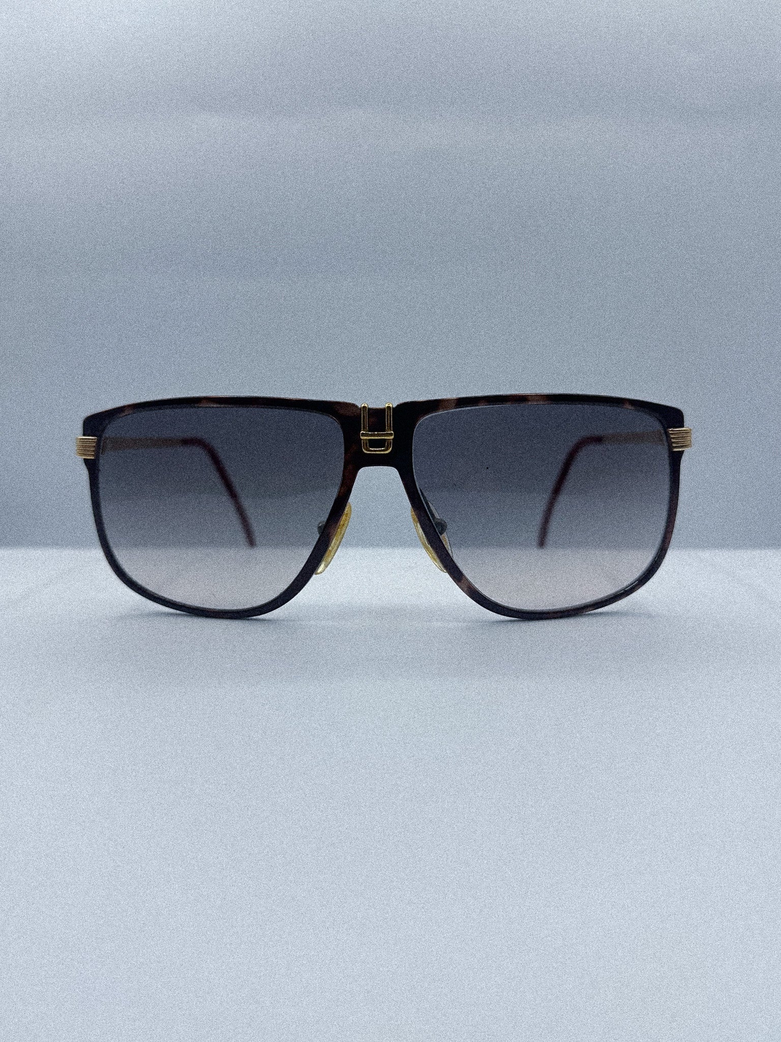 Captain  1980s Avus Sunglasses front side
