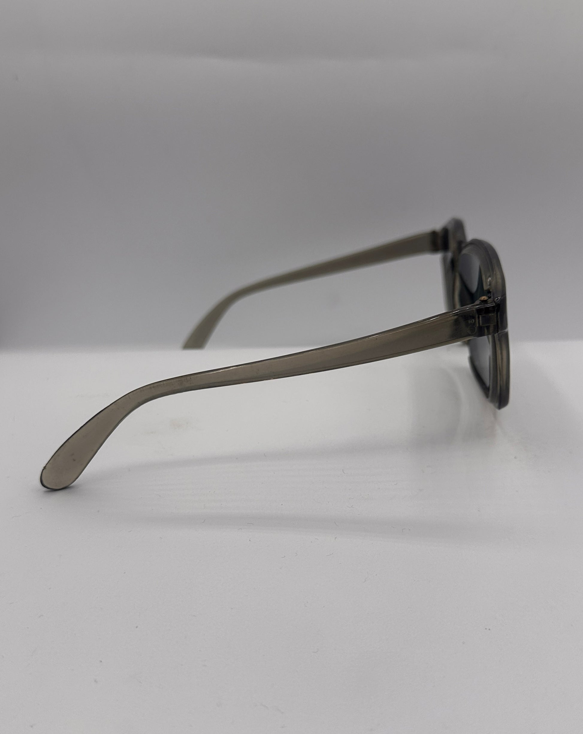 Classic 1960s vintage Sunglasses, right side