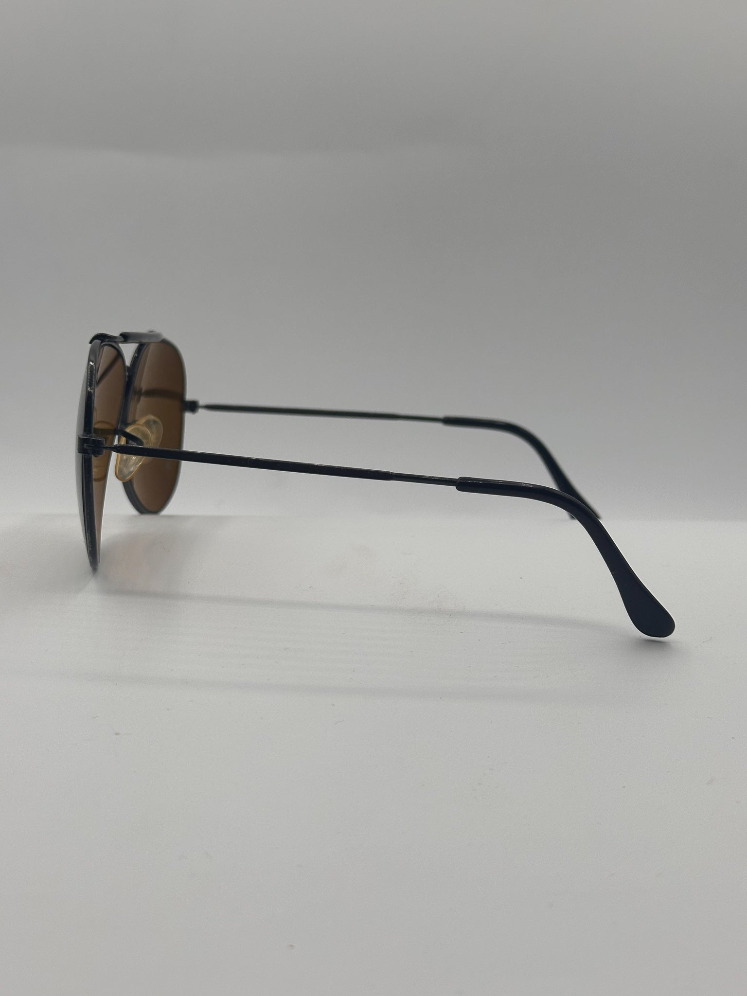 Exclusive Ski 1970s Val d’Iseire vintage sunglasses, left side 2