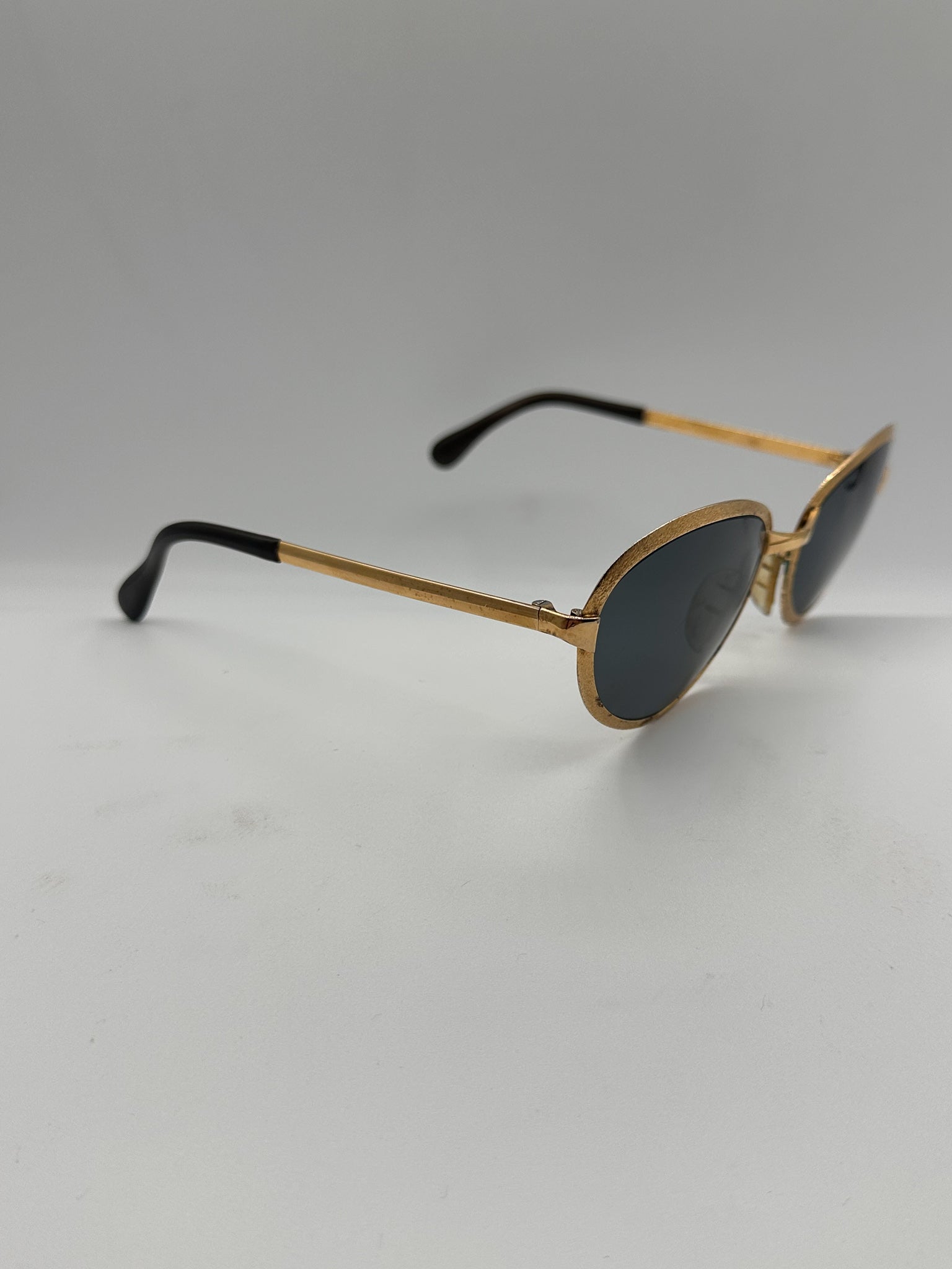 Glamour 1960s Optima gold vintage sunglasses, right side