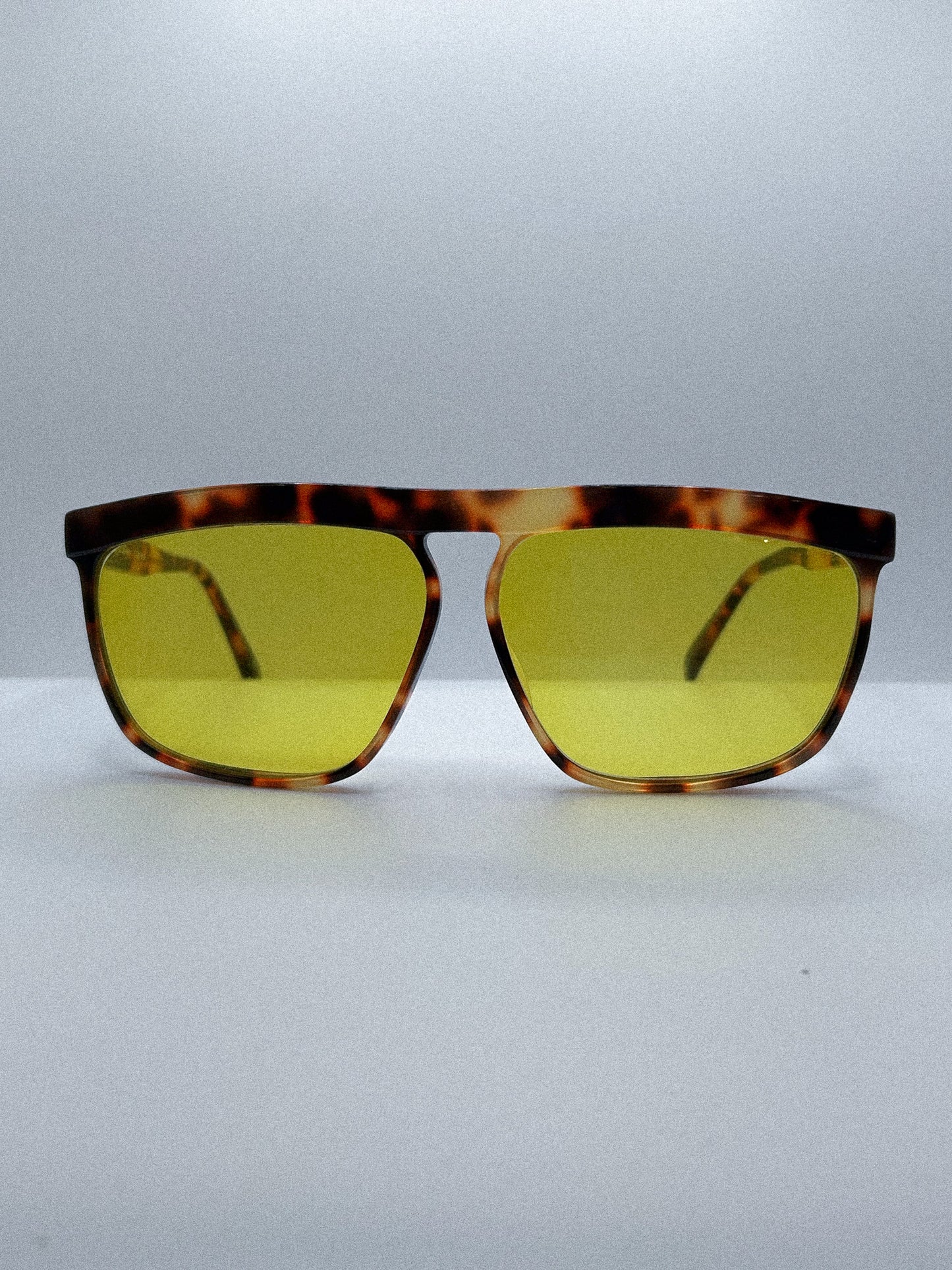 "Actress Mode" 1980s Sophia Loren Glasses