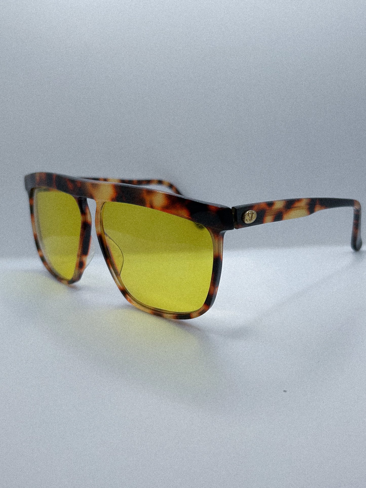 "Actress Mode" 1980s Sophia Loren Glasses