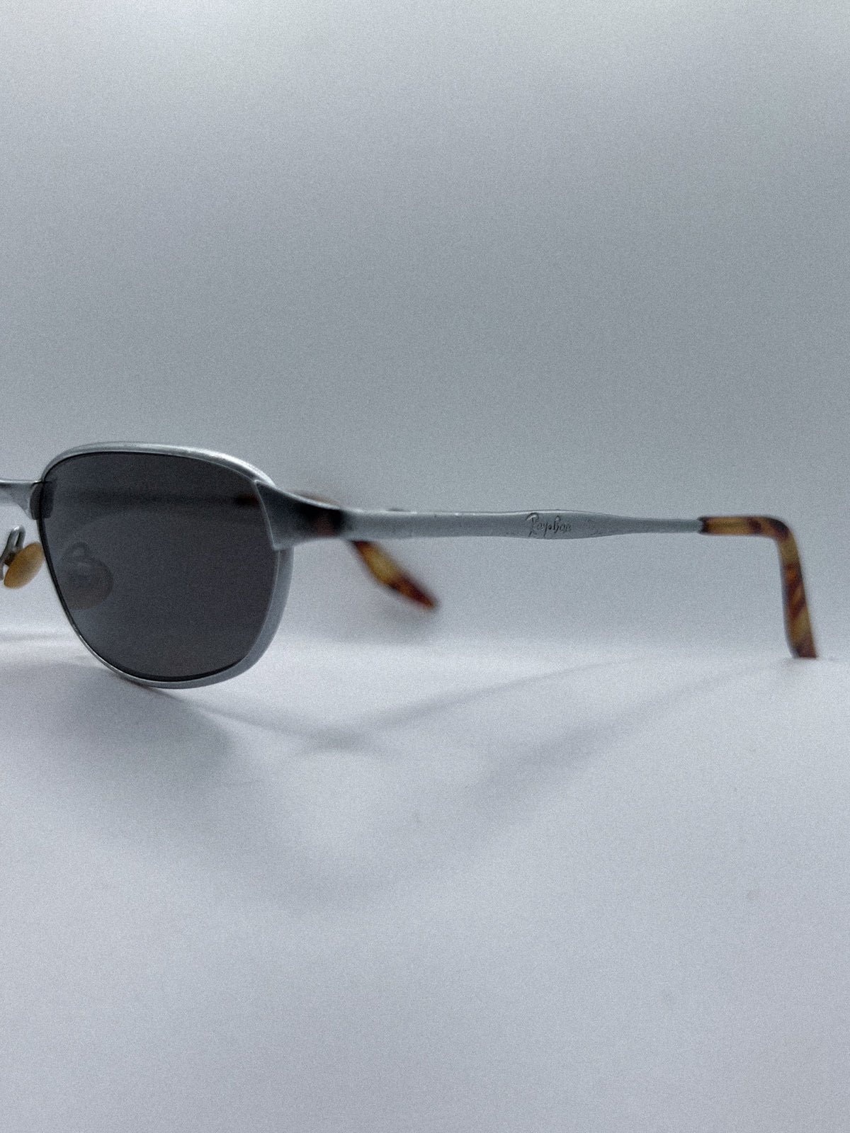 1980s Ray Ban Sunglasses | Archive 0340