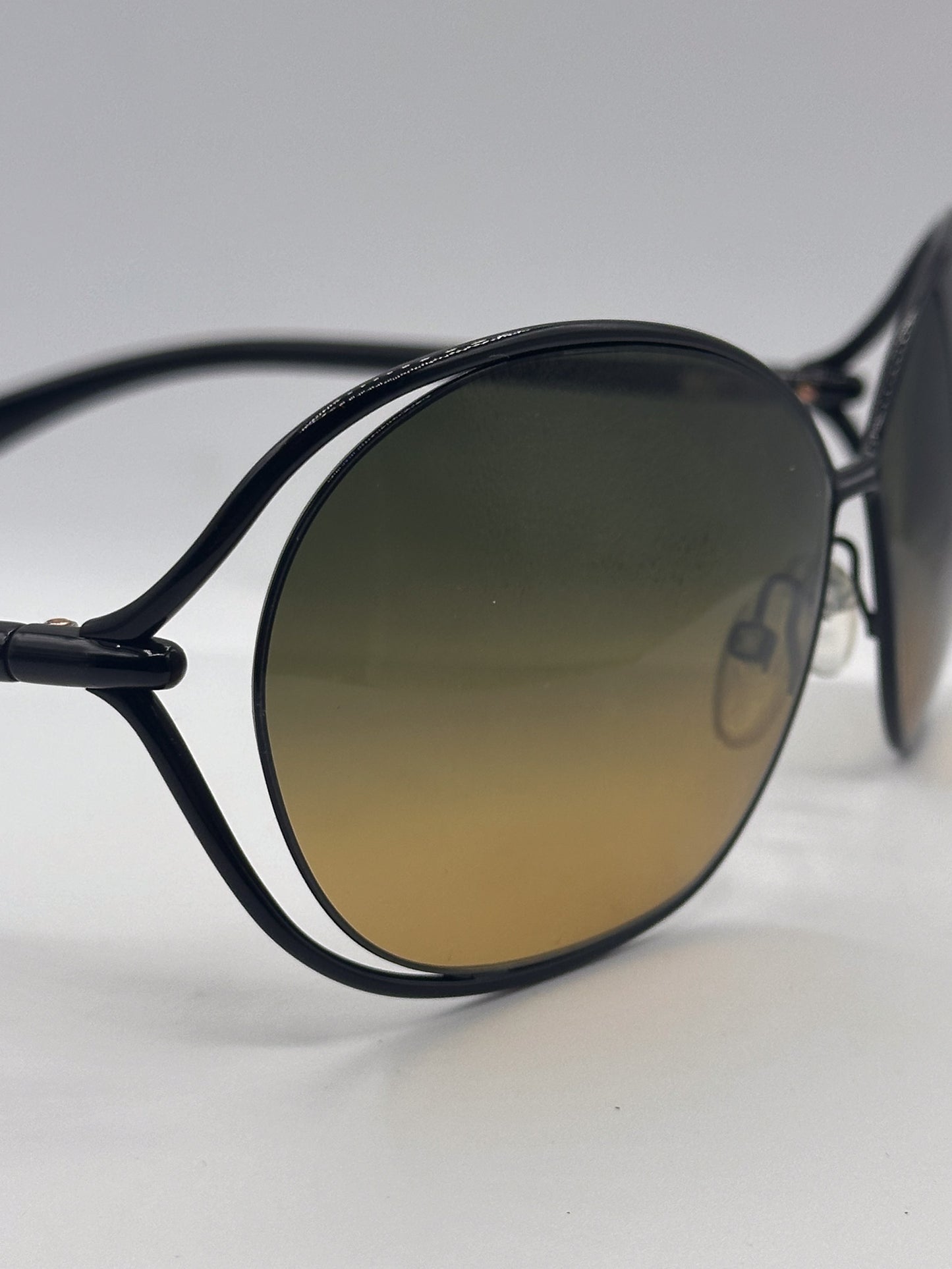 IMG_6313Carla y2k Tom Ford vintage sunglasses, zoom in right side
